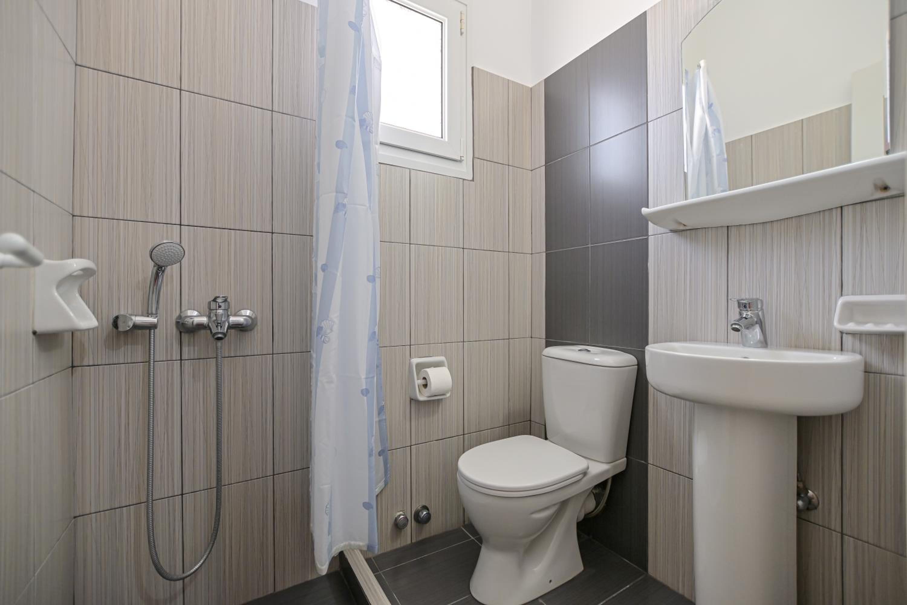 Double Room with Garden View - Photo 2