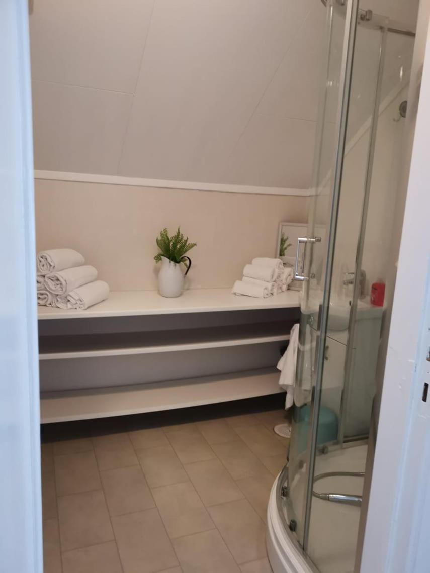 Three-Bedroom House - Photo 19