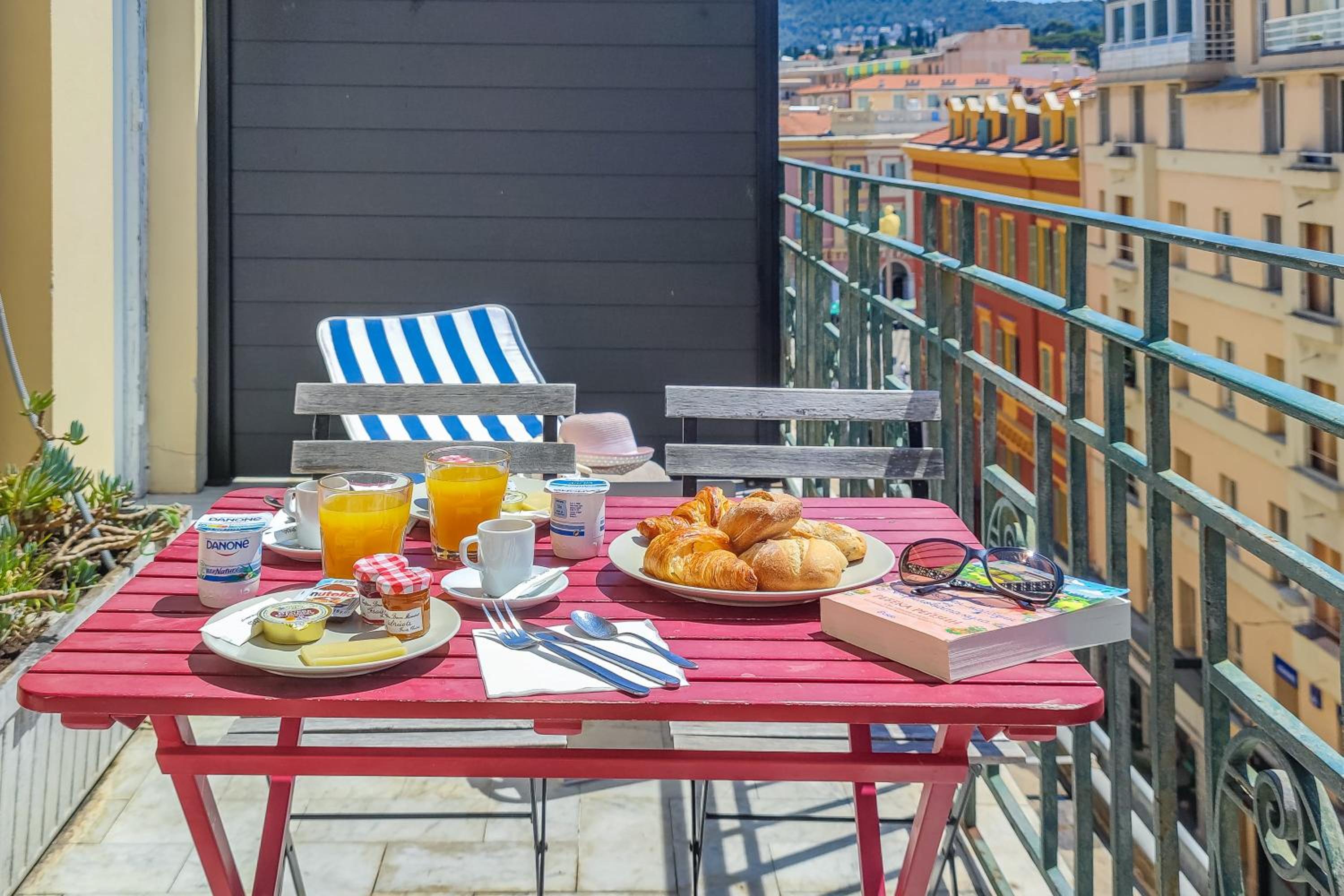 Junior Suite With Terrace - City View