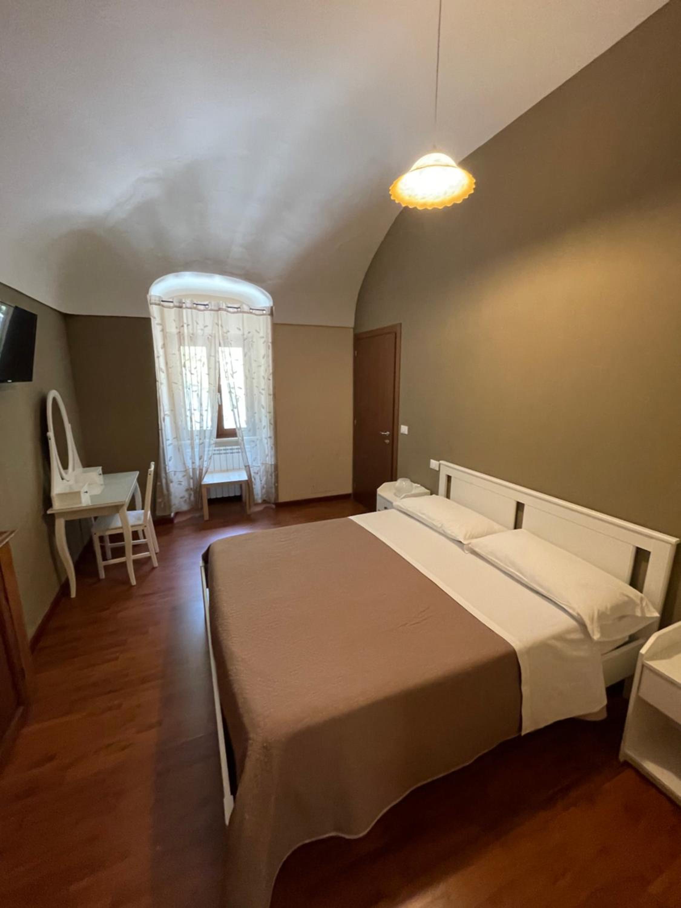 Large Double Room photo 3