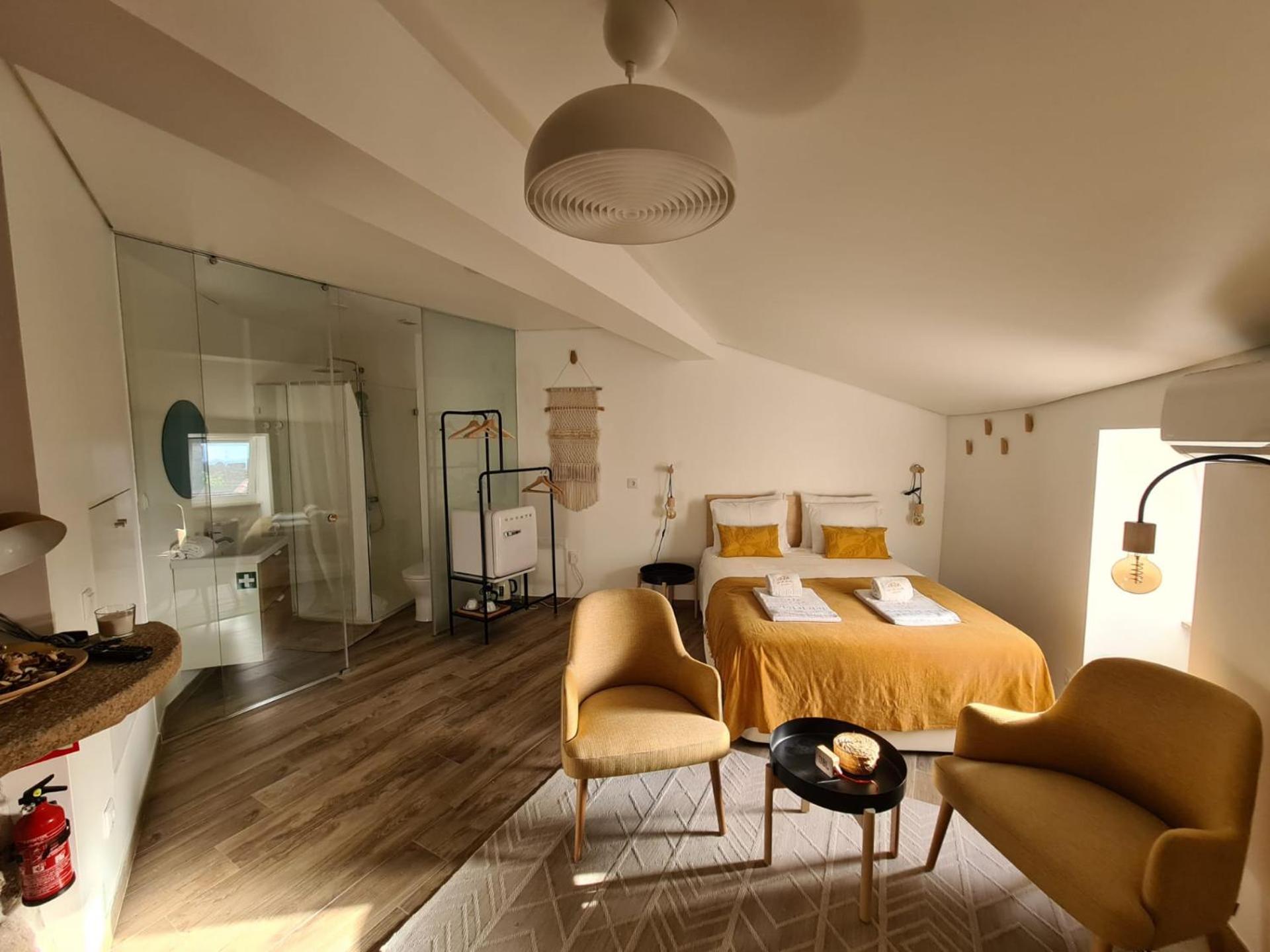 One-Bedroom Apartment - Photo 6