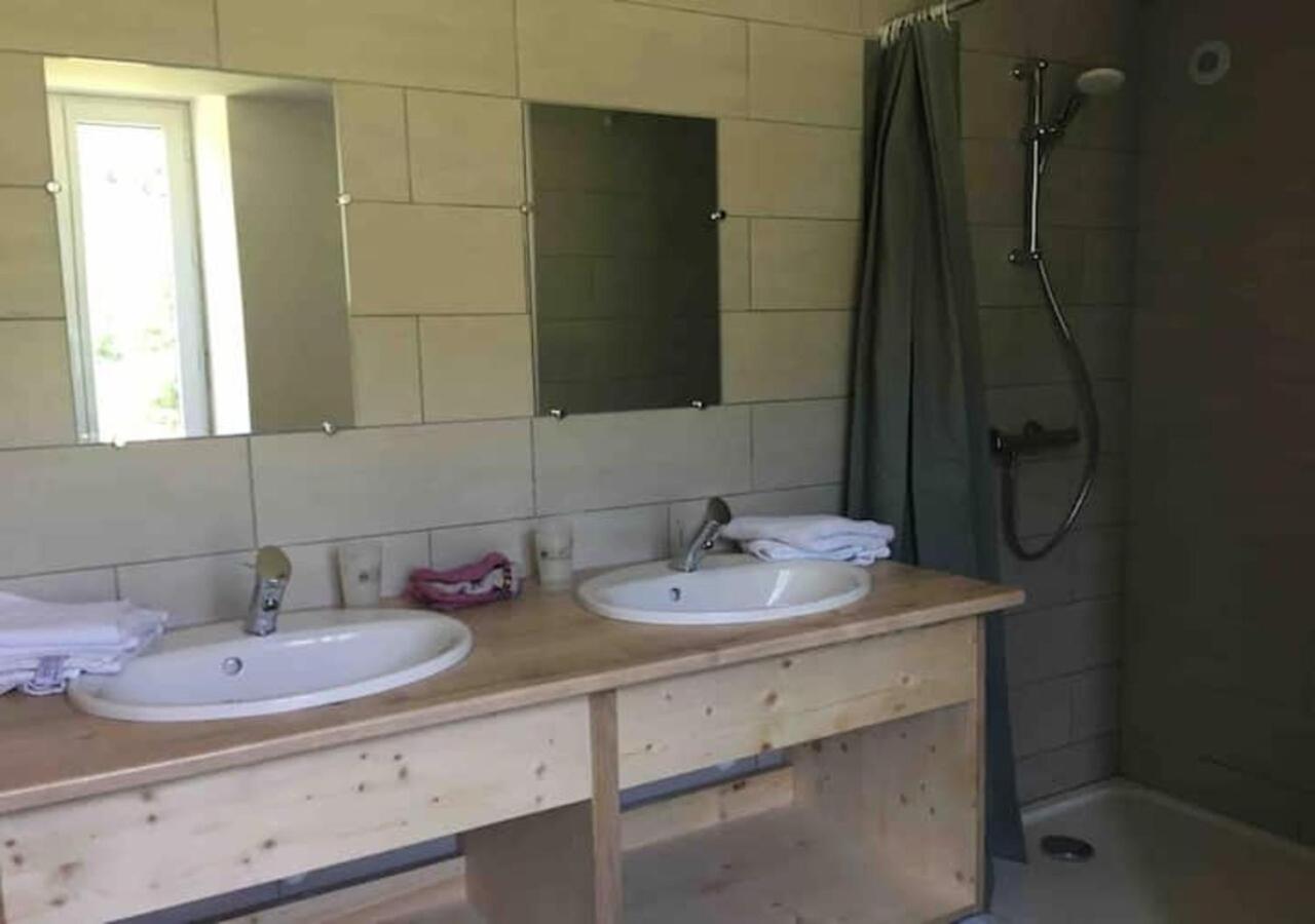 Family Room with Private Bathroom - Photo 10
