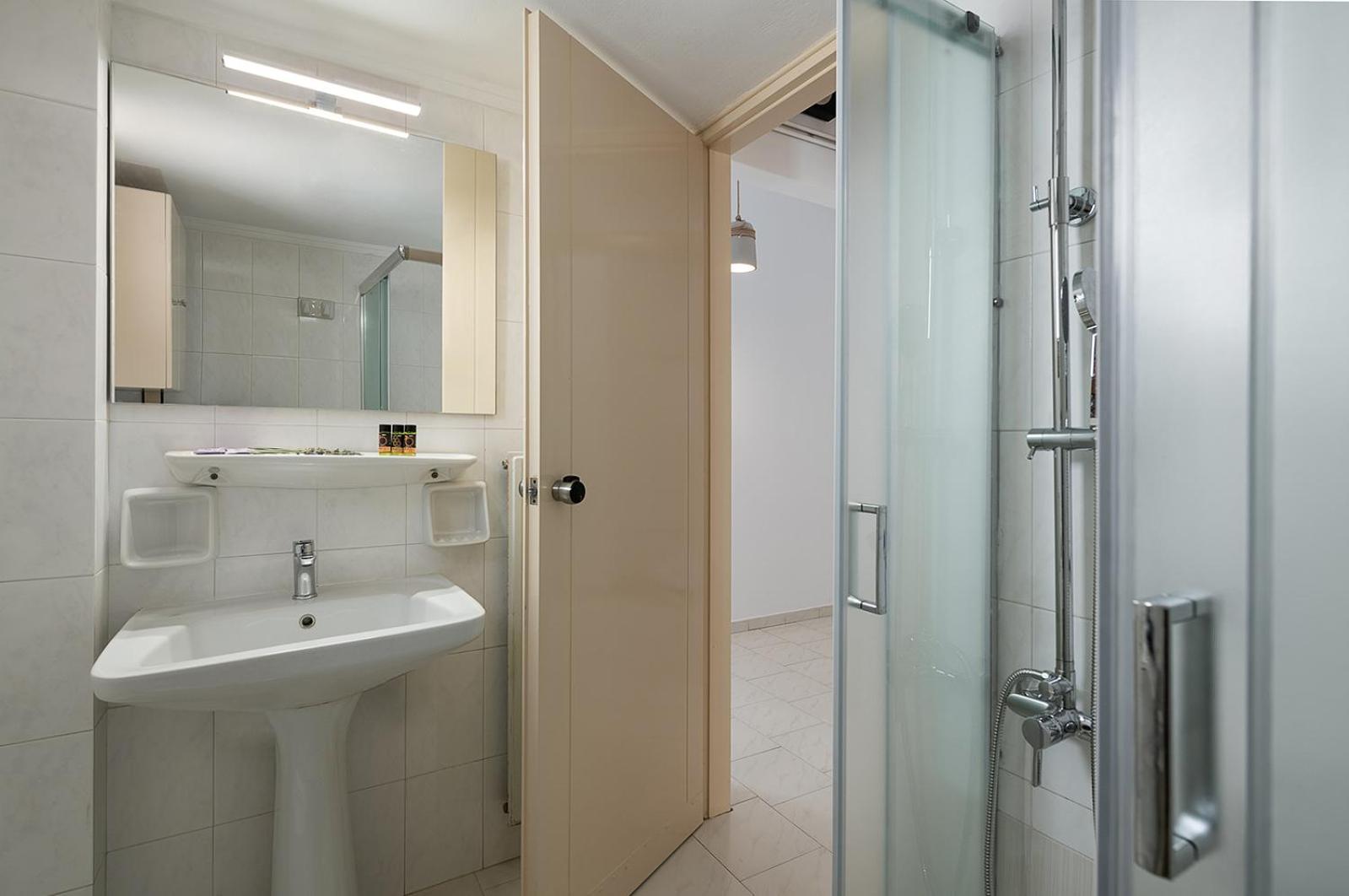 Two-Bedroom Apartment - Photo 6