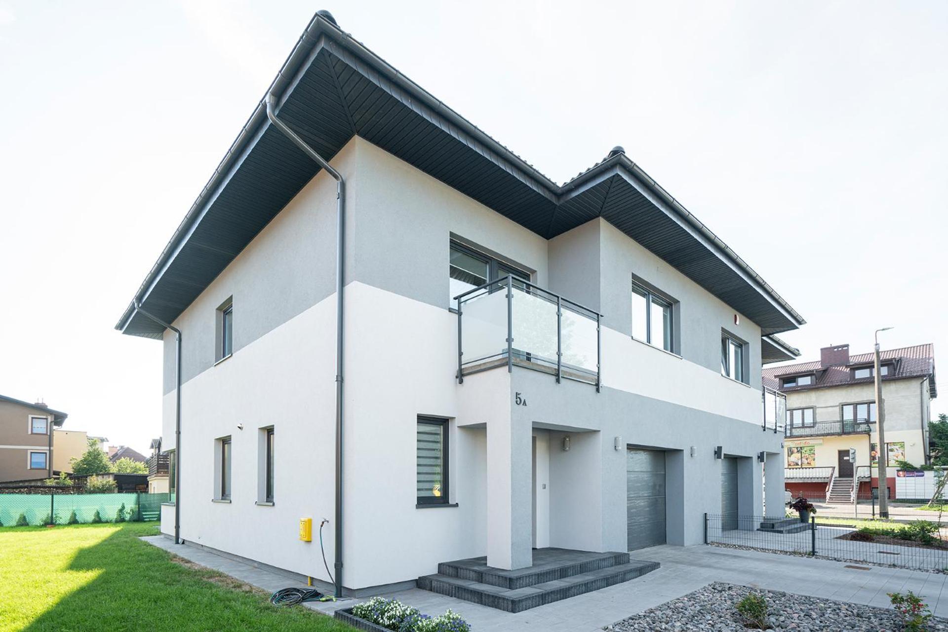 Villa photo 1