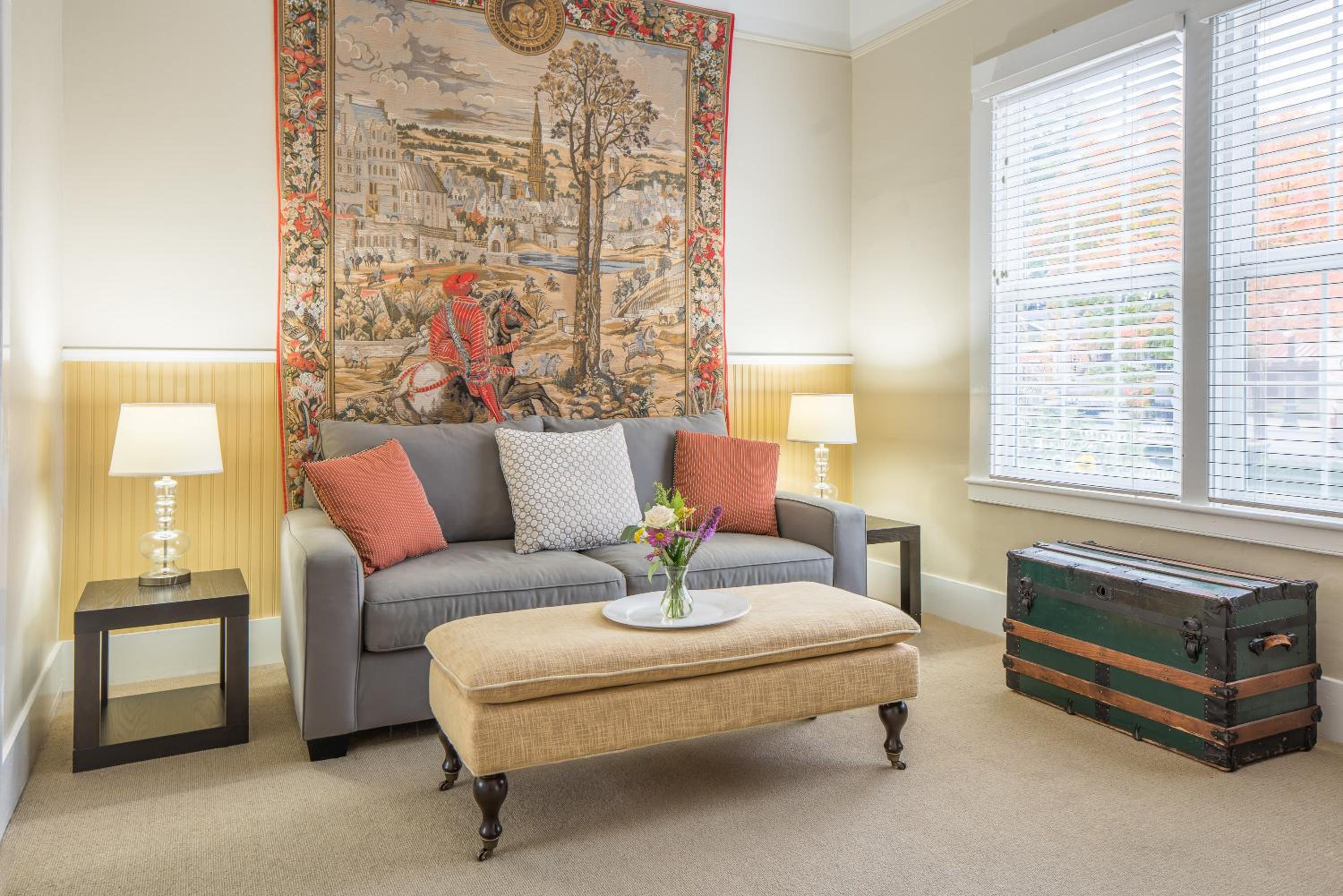 Deluxe King Room photo 2