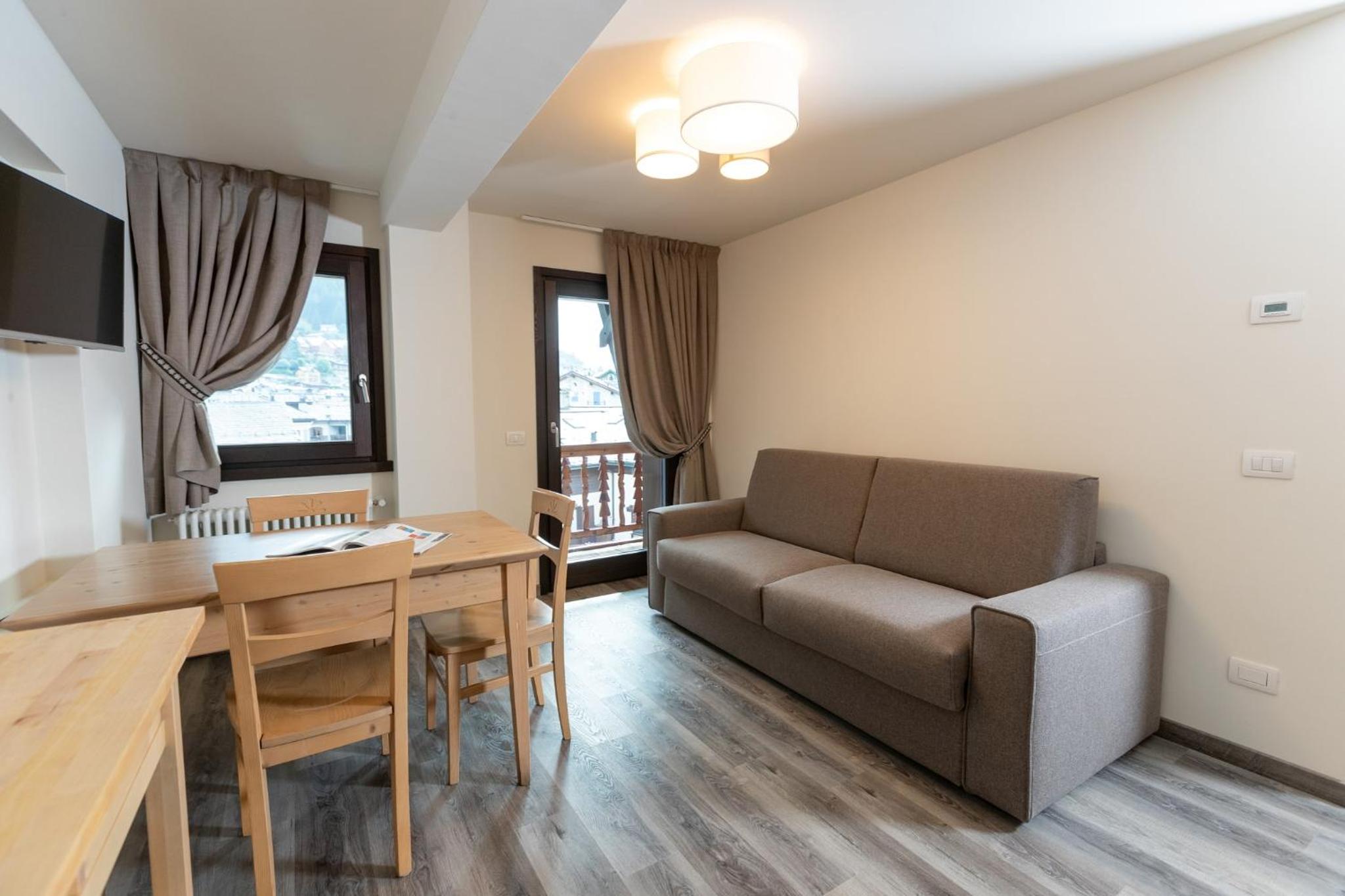 One-Bedroom Apartment