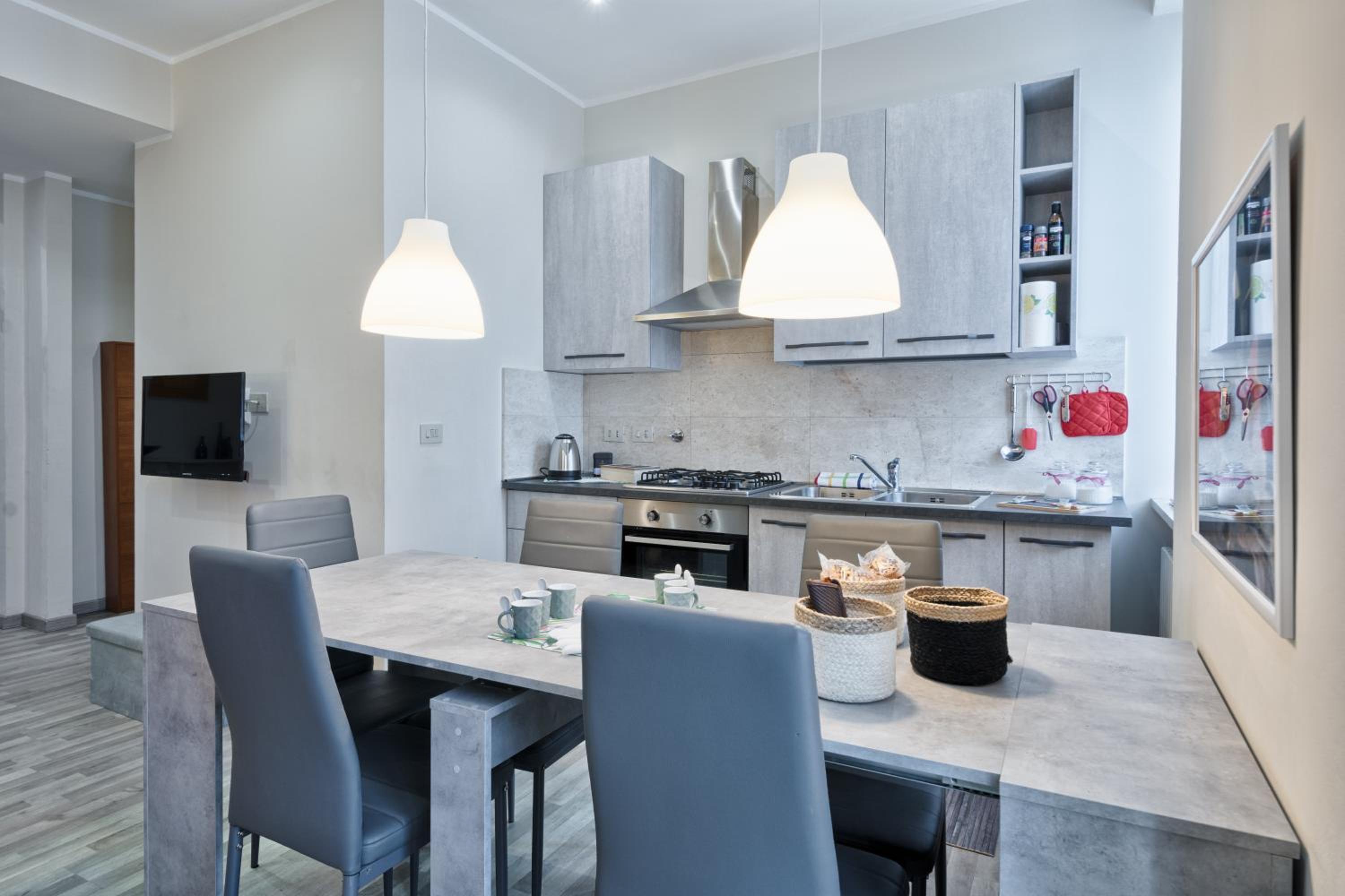 Three-Bedroom Apartment - Photo 10