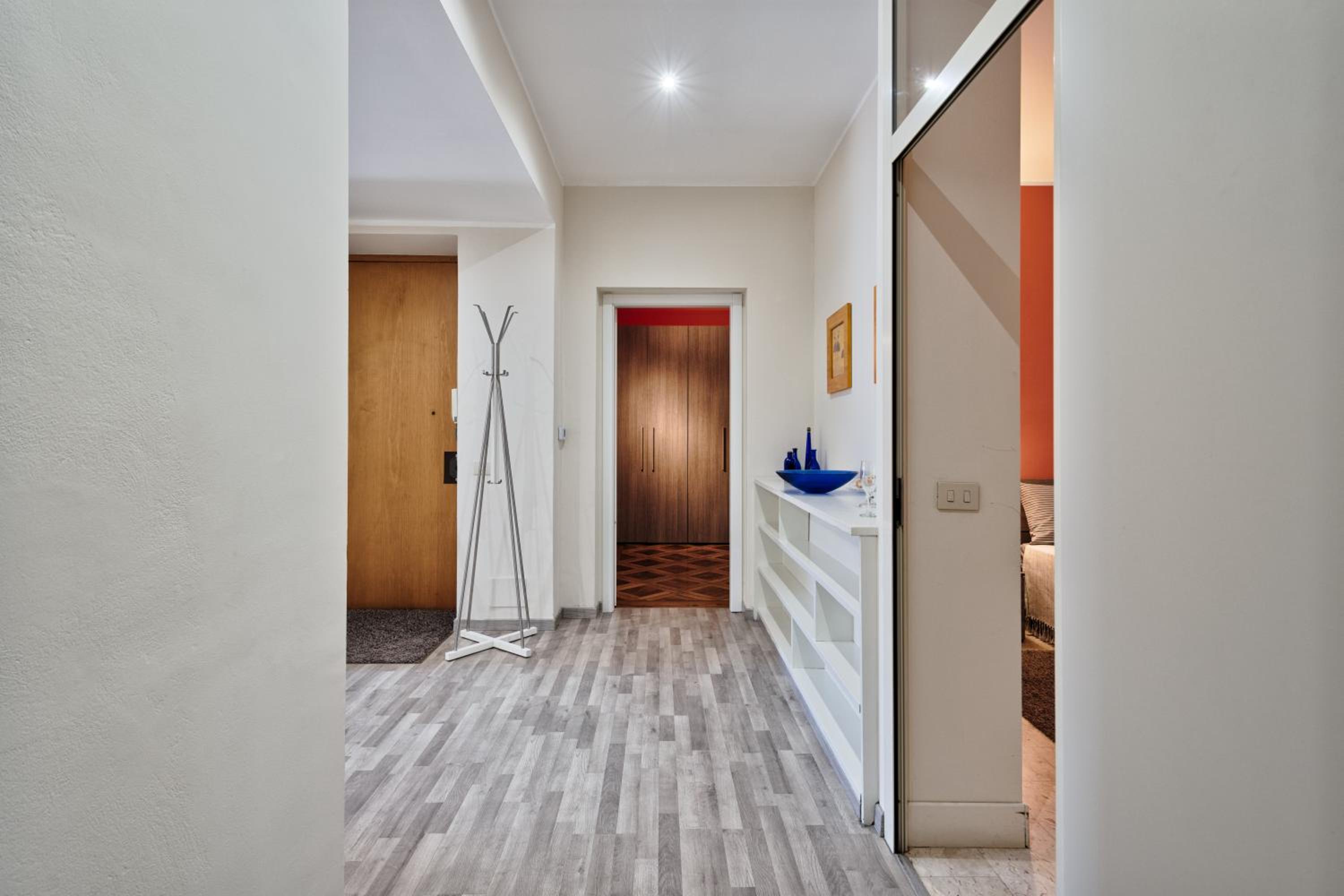 Three-Bedroom Apartment - Photo 16