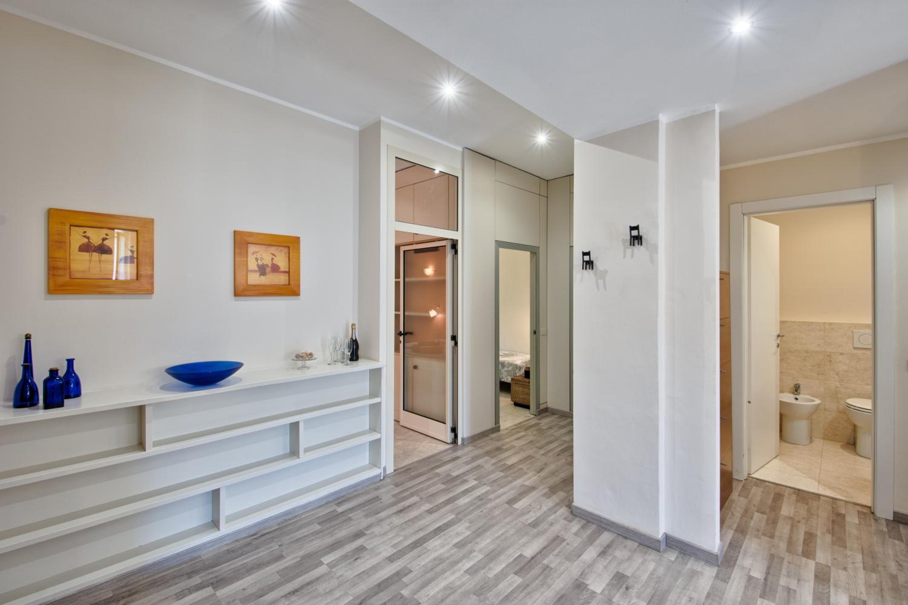 Three-Bedroom Apartment - Photo 17