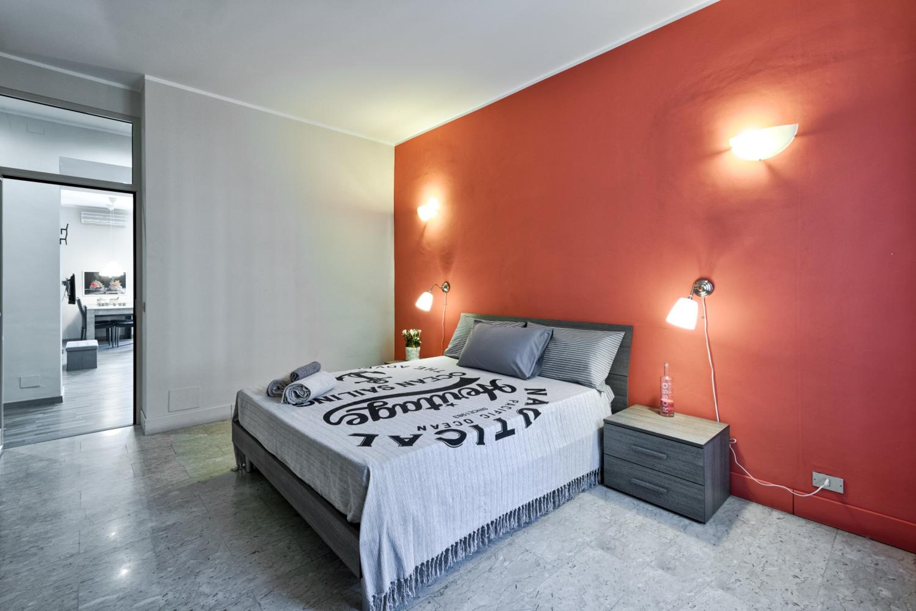 Three-Bedroom Apartment - Photo 21