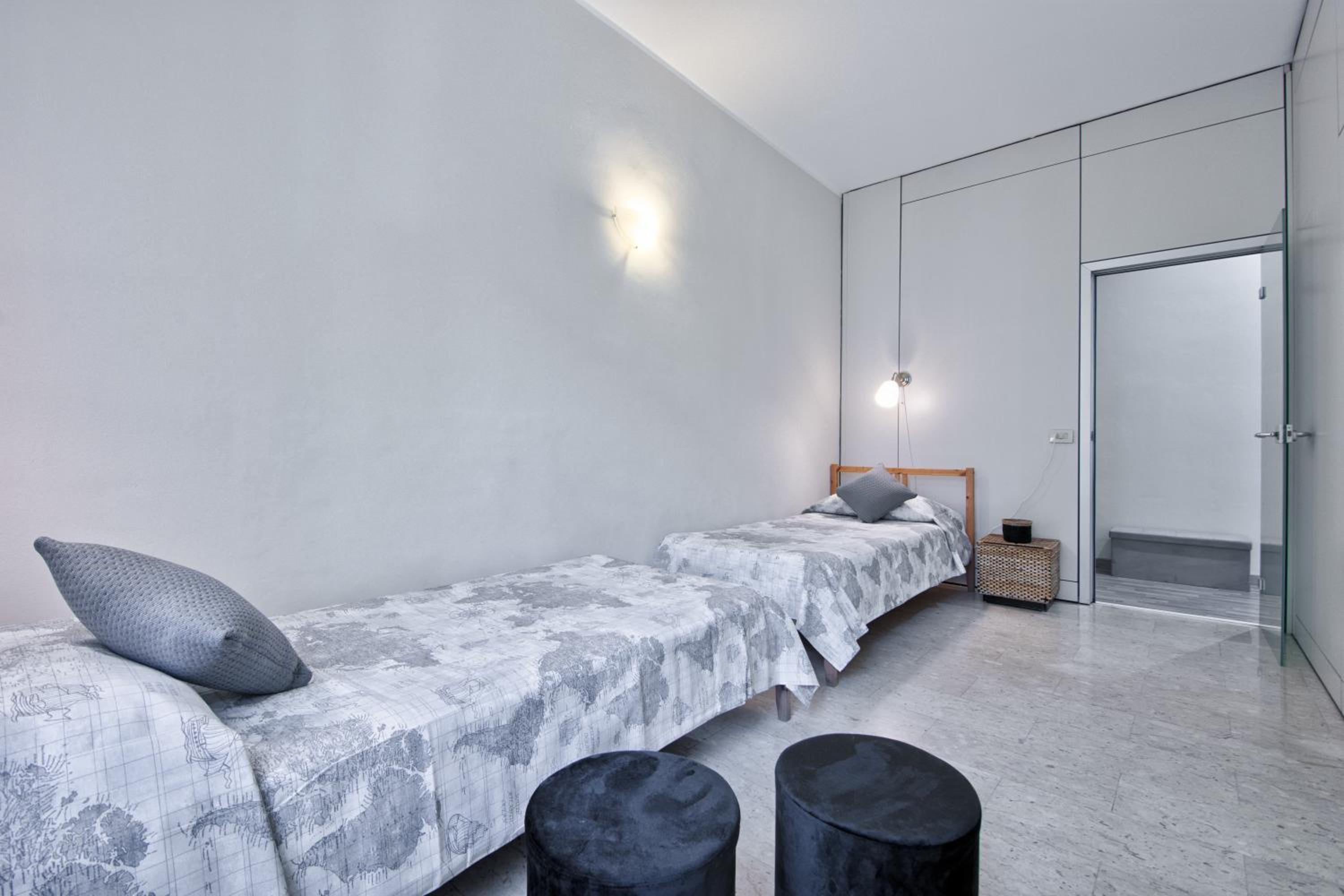 Three-Bedroom Apartment - Photo 24