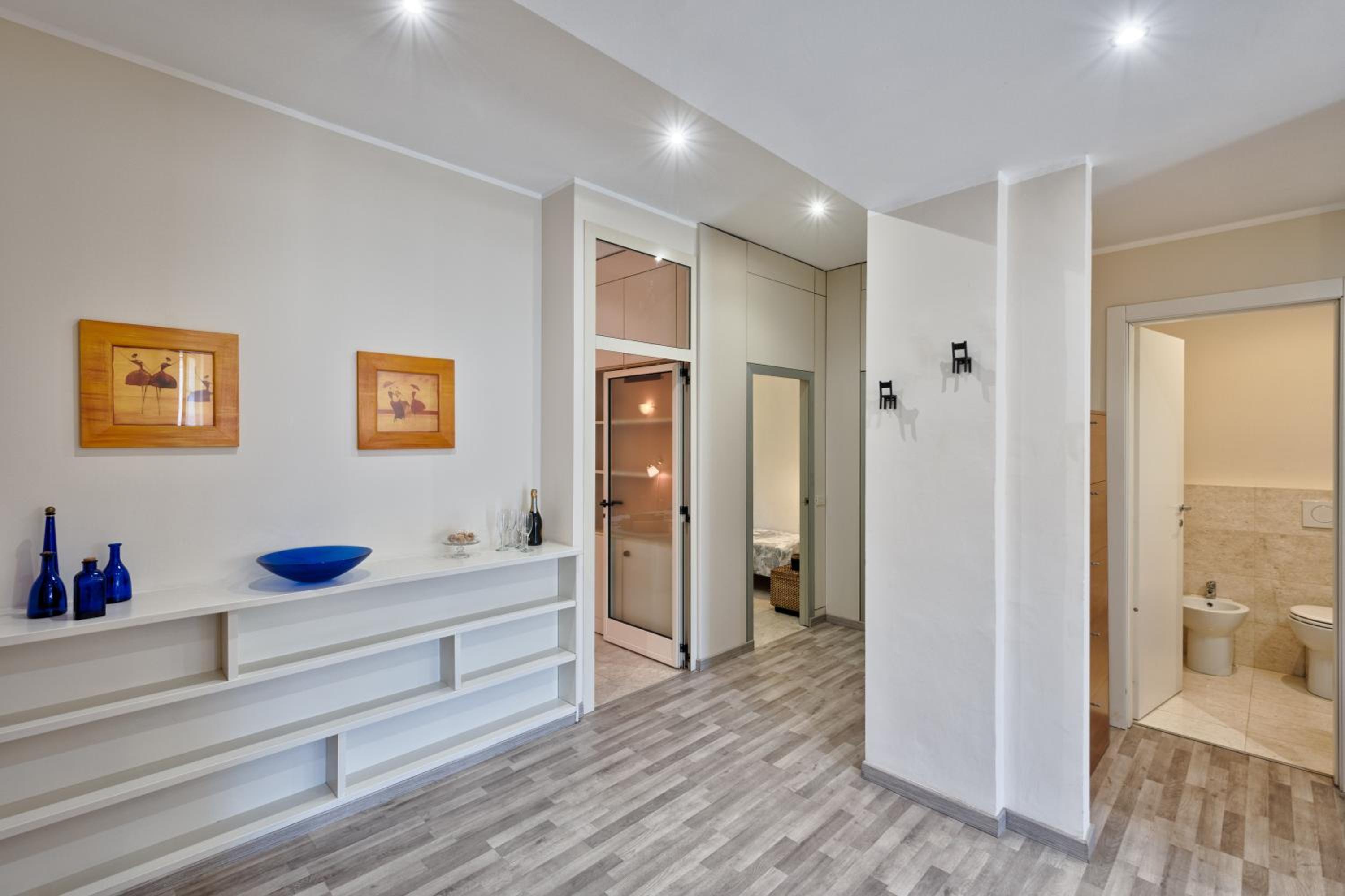 Three-Bedroom Apartment - Photo 27