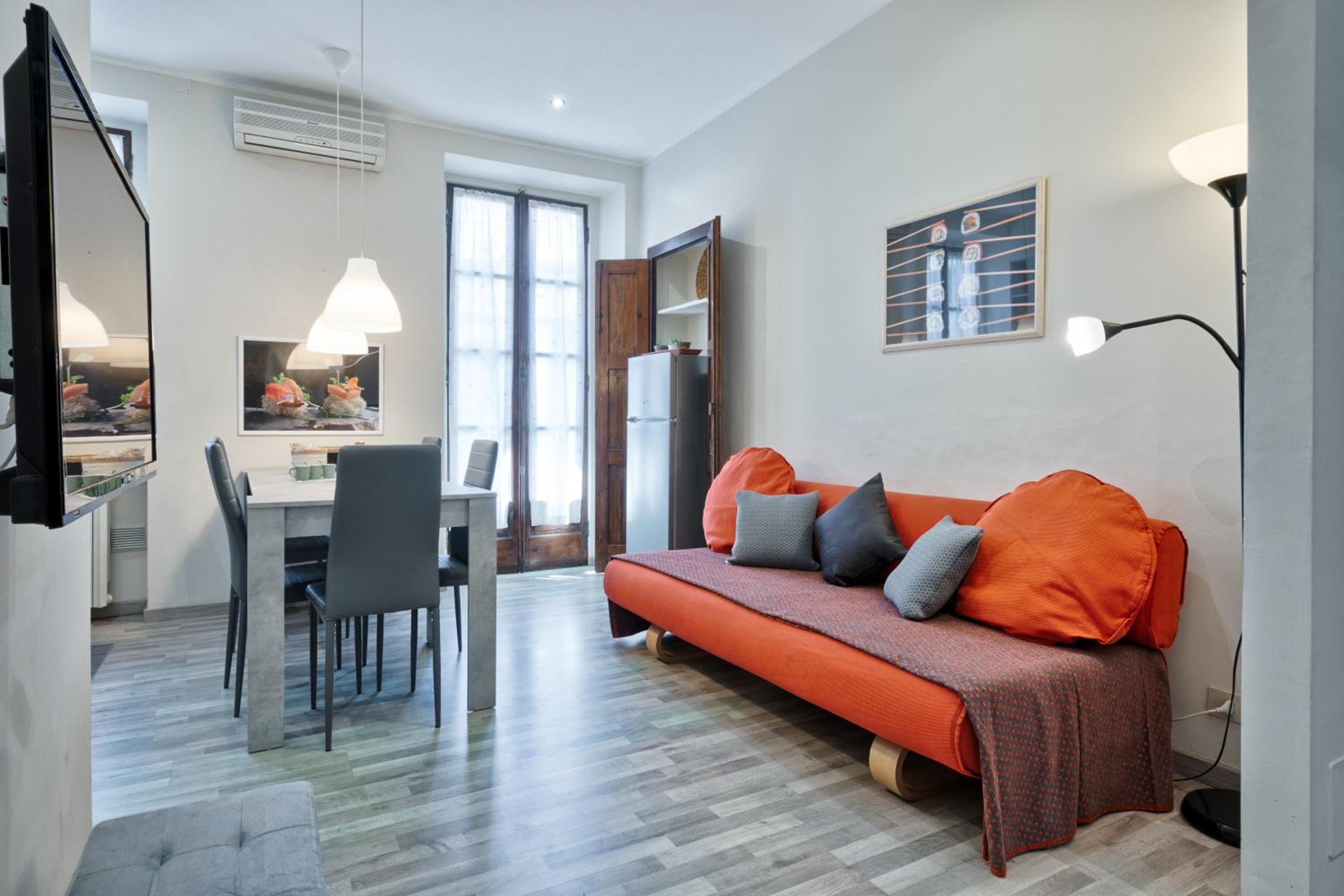 Three-Bedroom Apartment - Photo 30