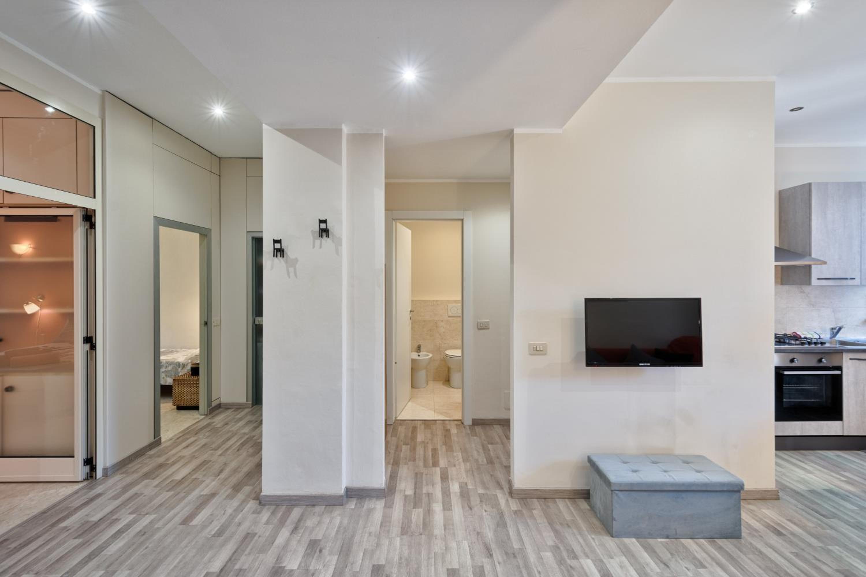 Three-Bedroom Apartment - Photo 39