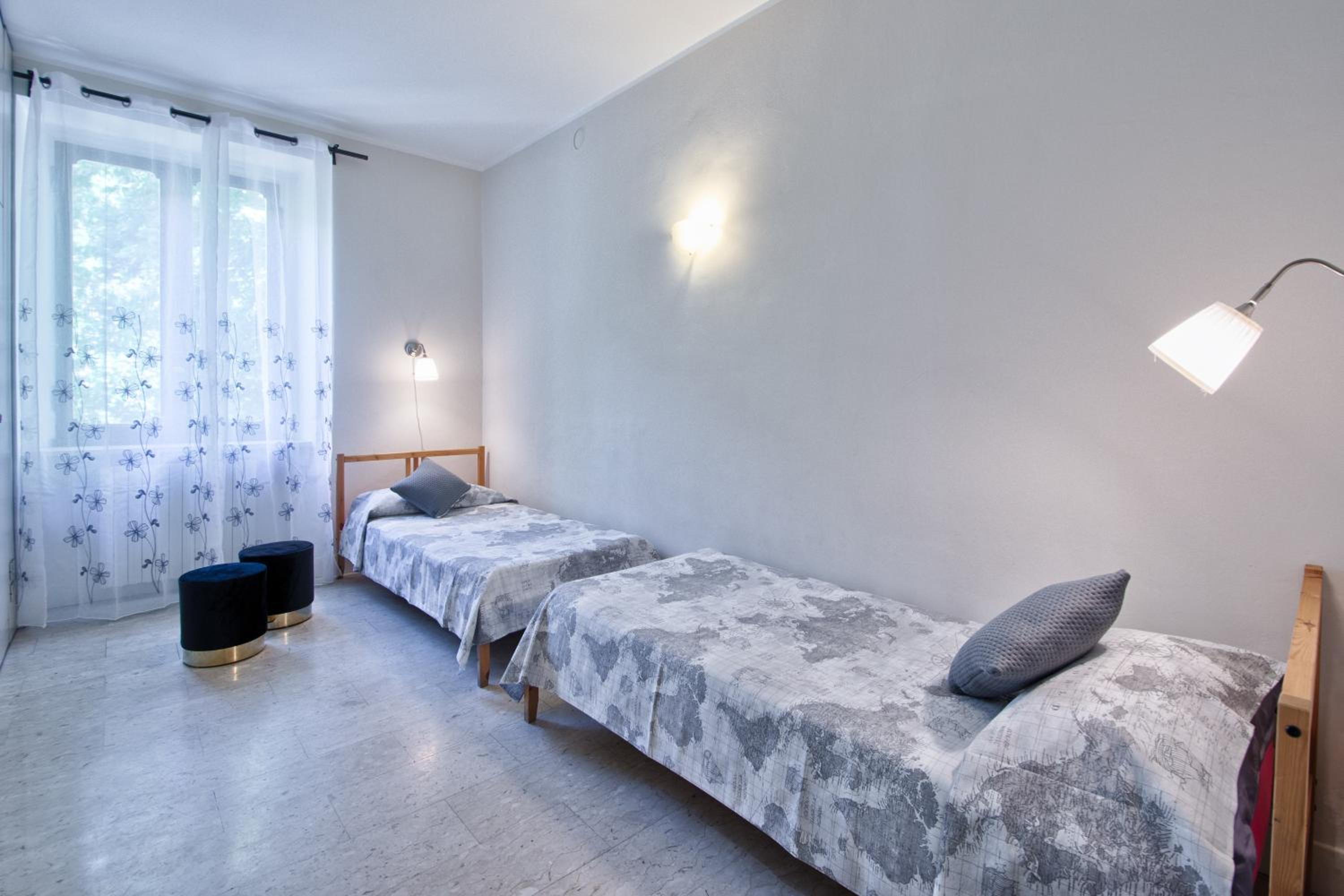Three-Bedroom Apartment - Photo 41