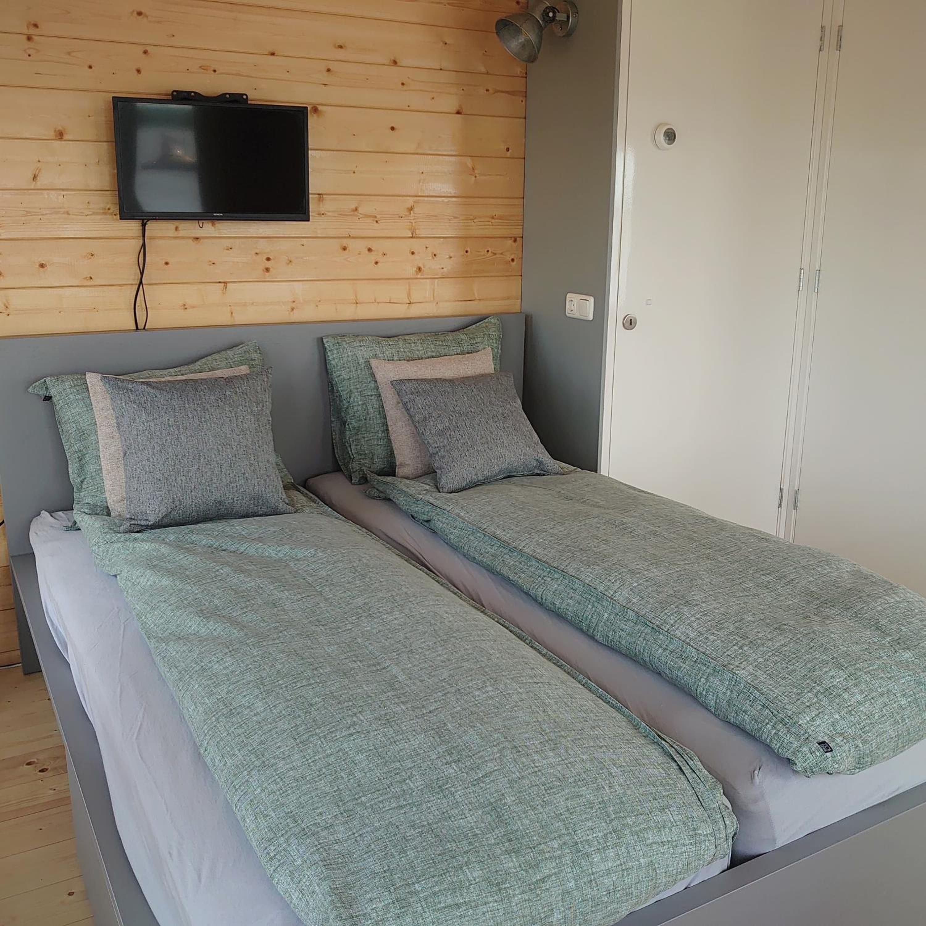One-Bedroom House photo 1