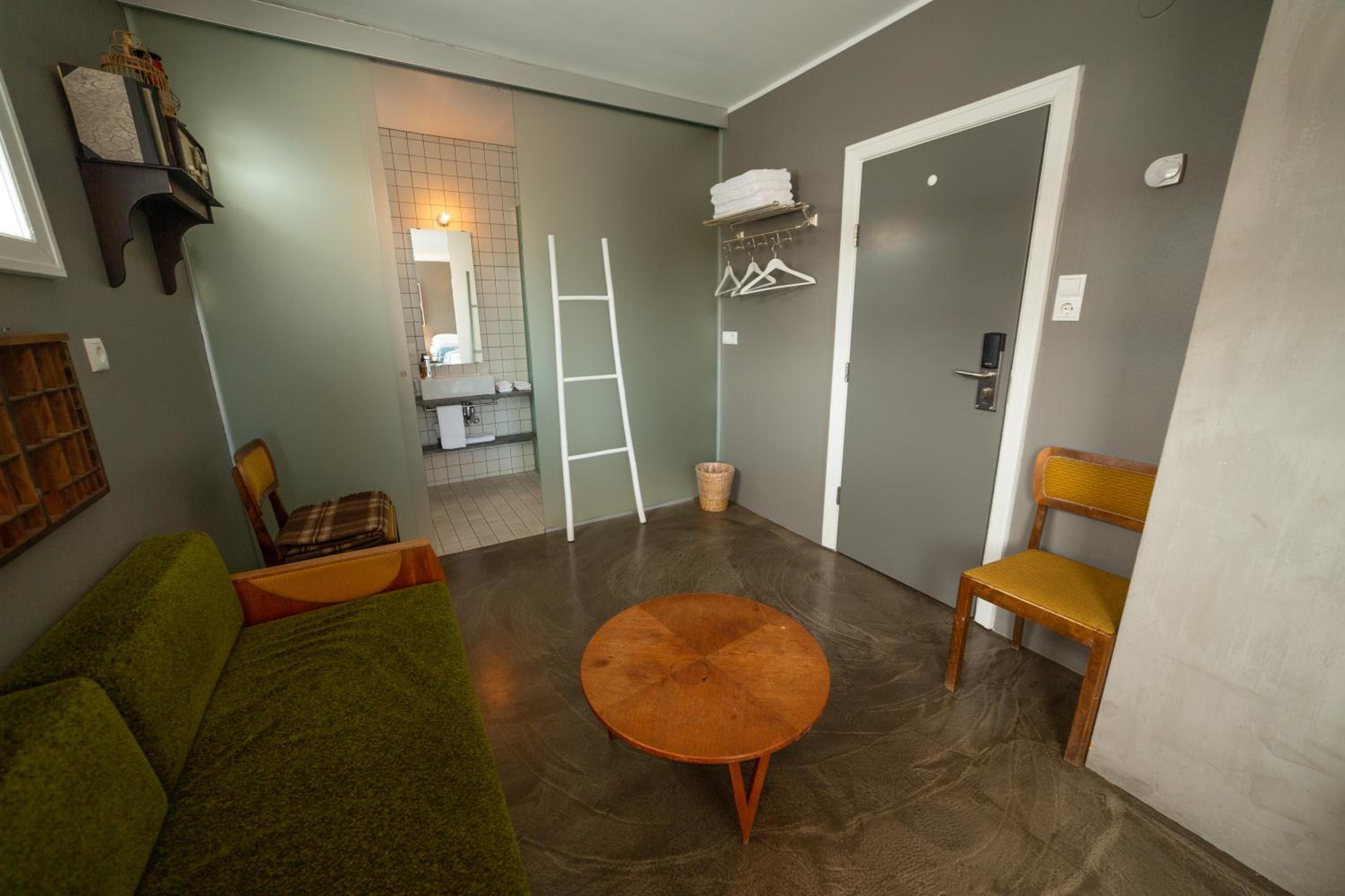 Family Room (4 Adults) photo 2