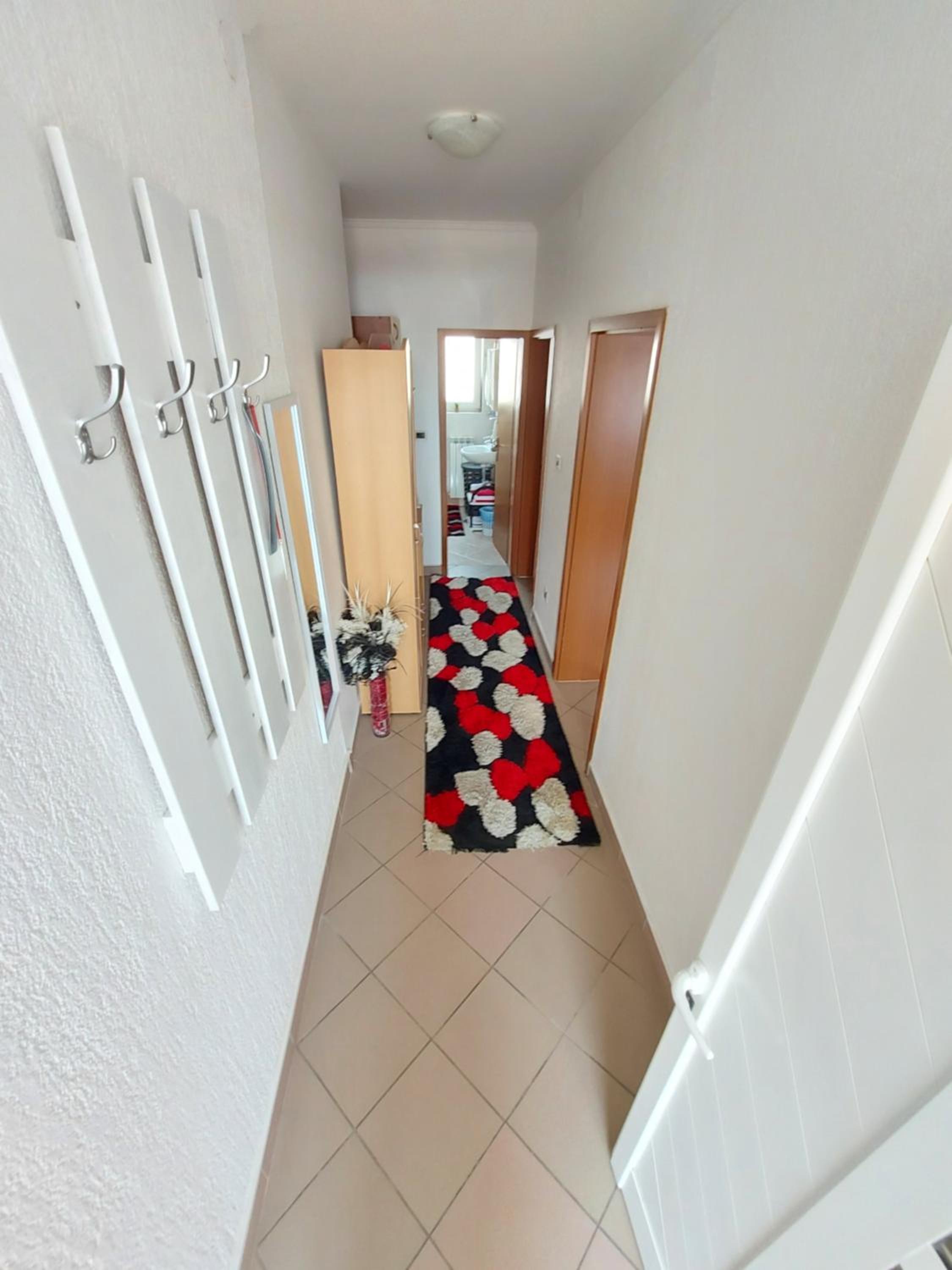 Apartment - Photo 6