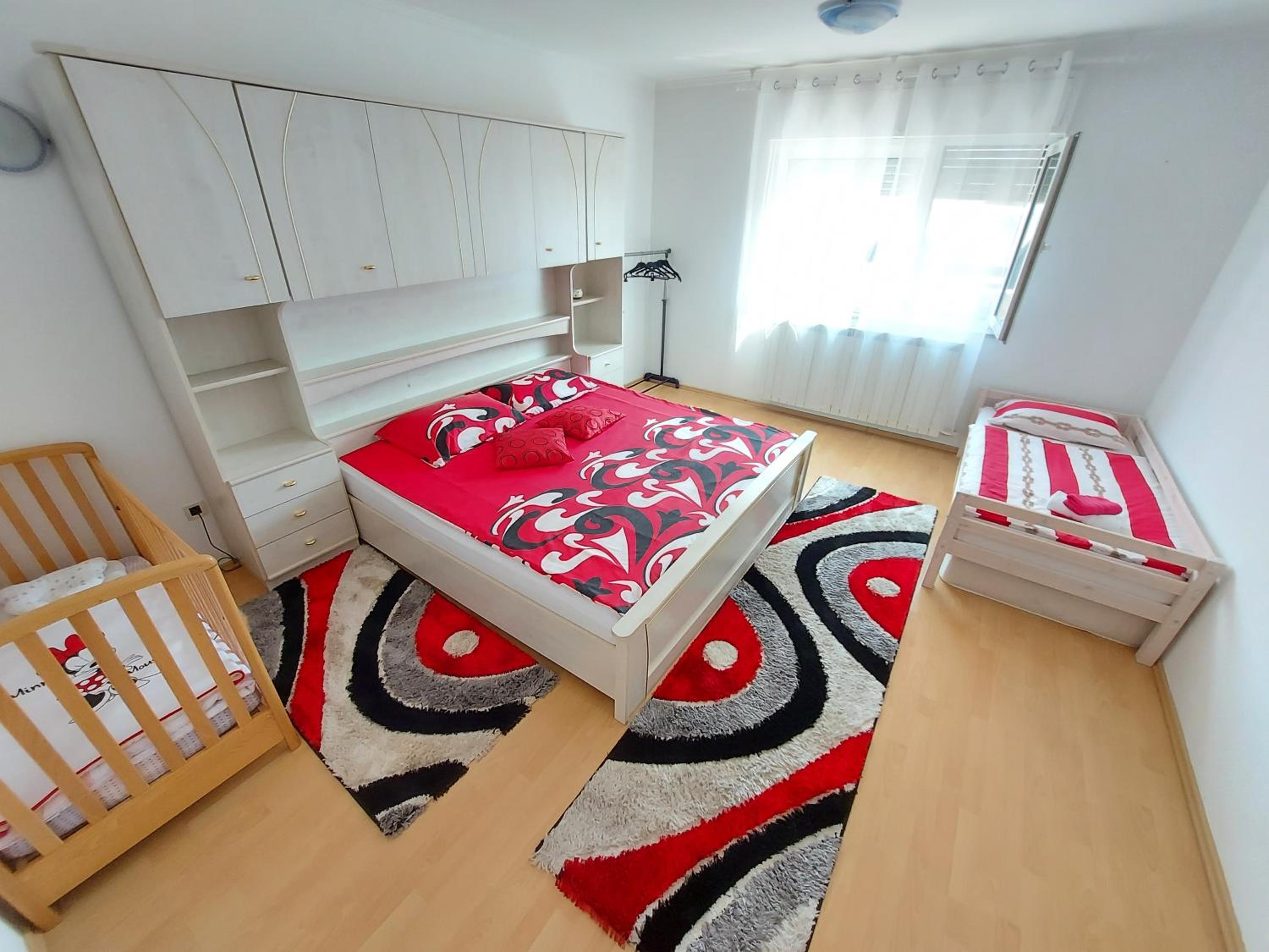 Apartment - Photo 4