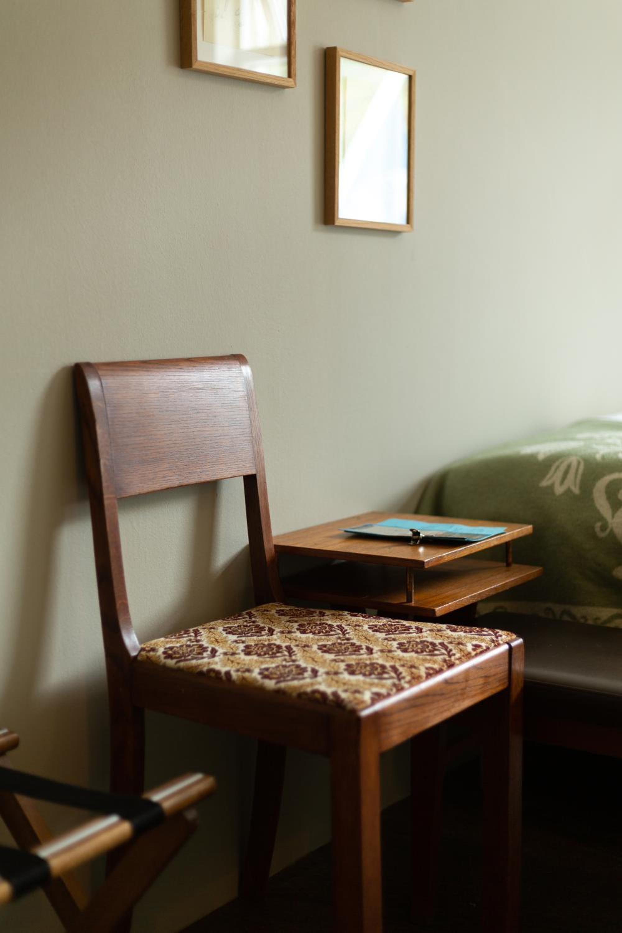 Twin Room - Photo 5