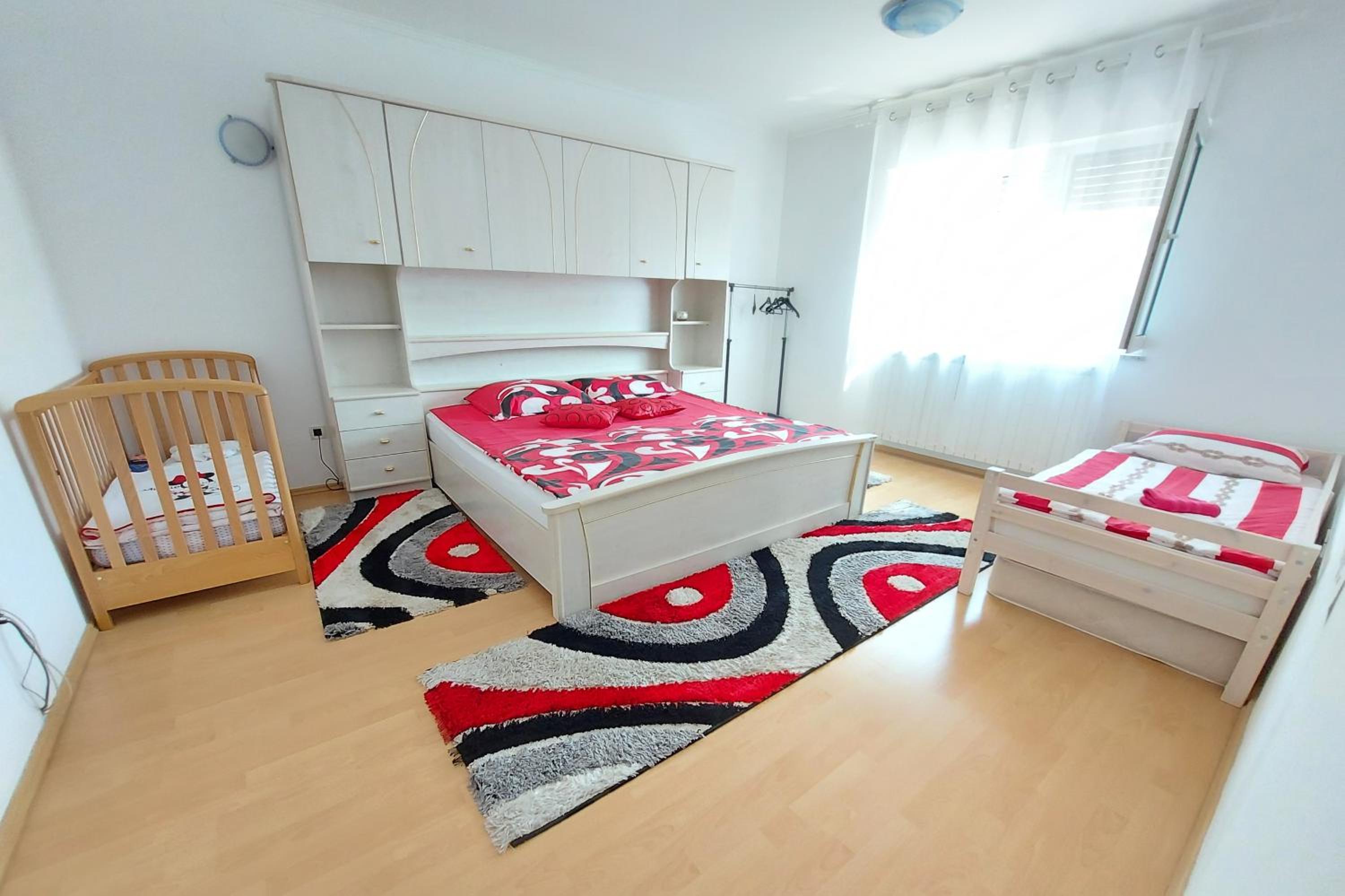 Apartment - Photo 18