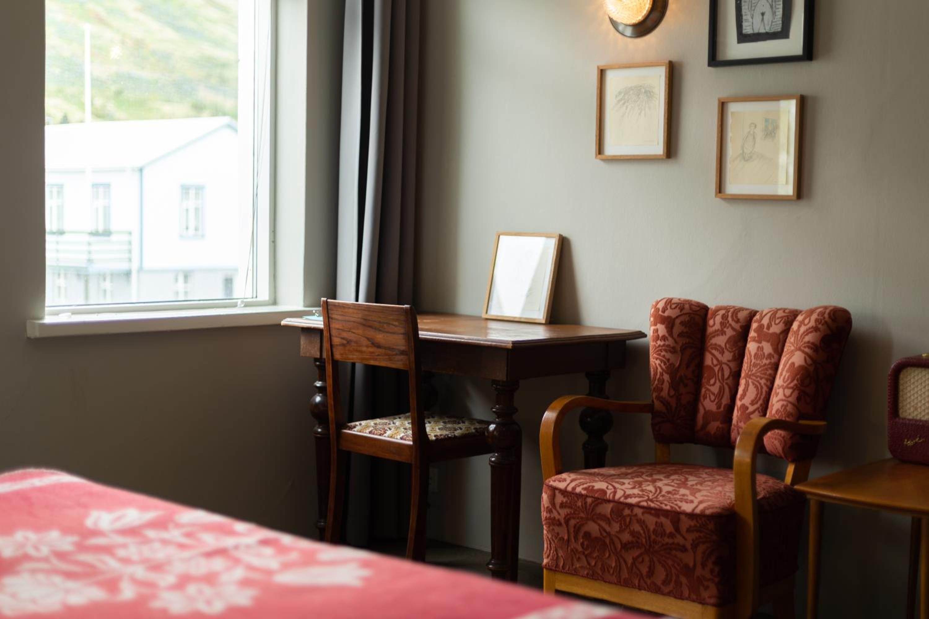 Double Room - Photo 2