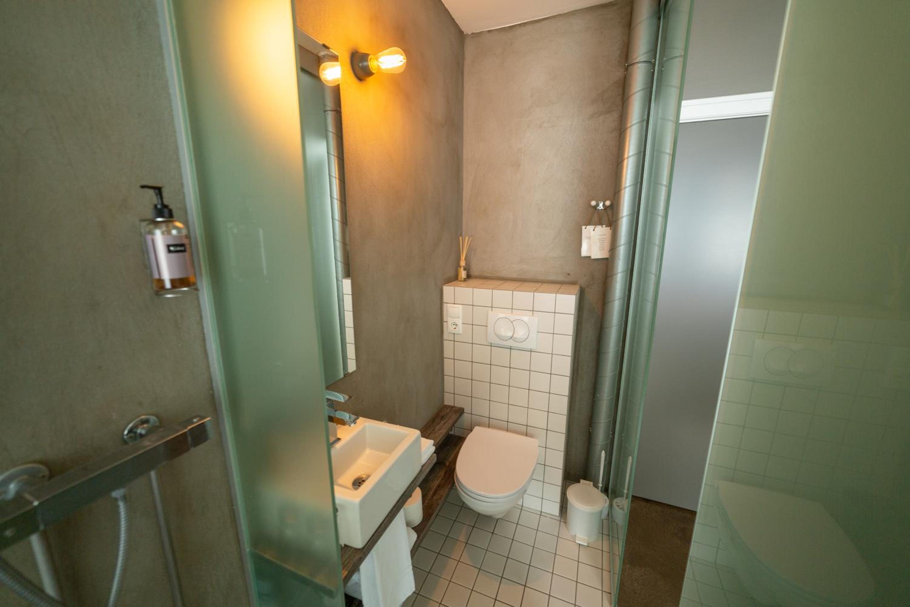 Double Room - Photo 4
