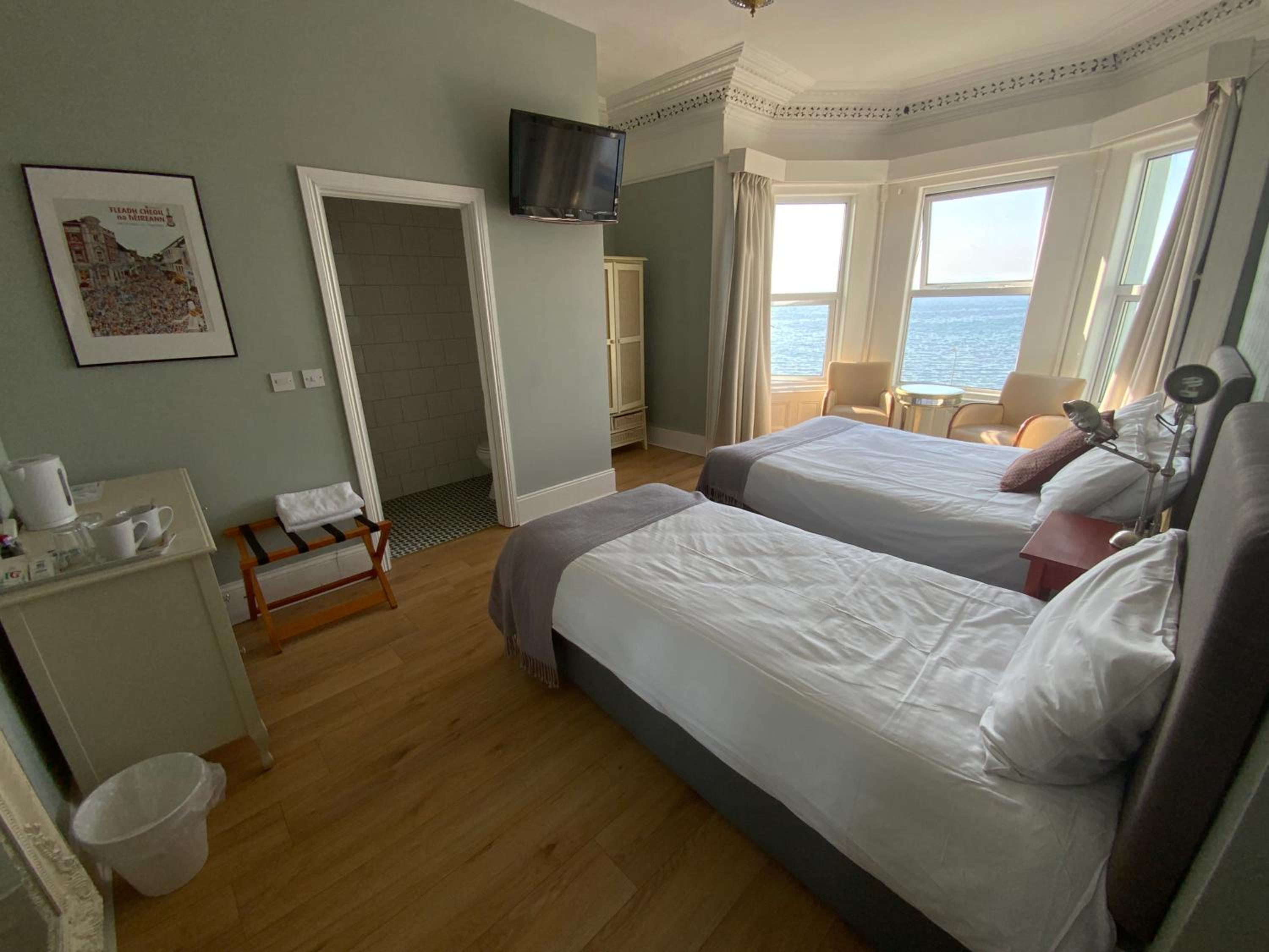 Superior Triple Room with Sea View photo 1