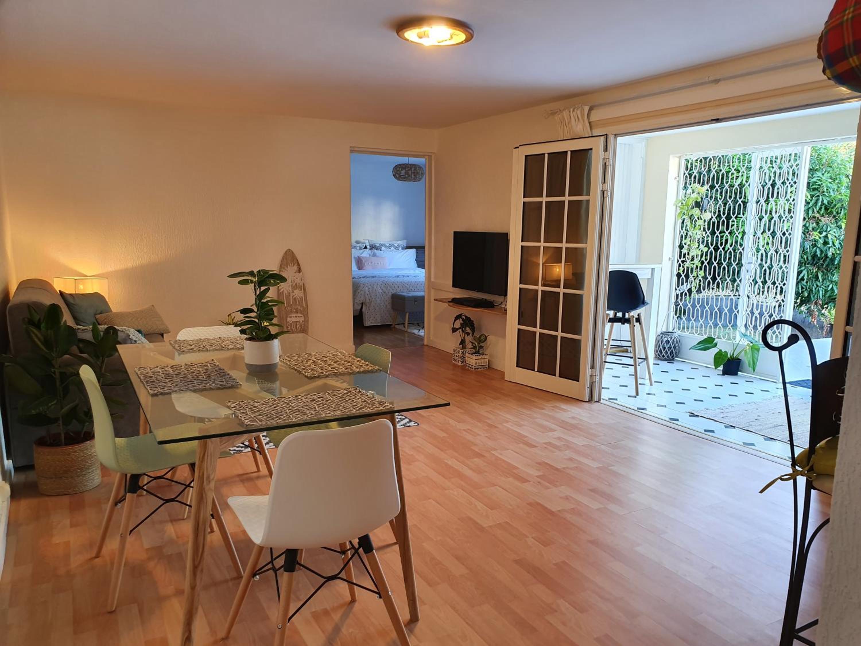 One-Bedroom House photo 1