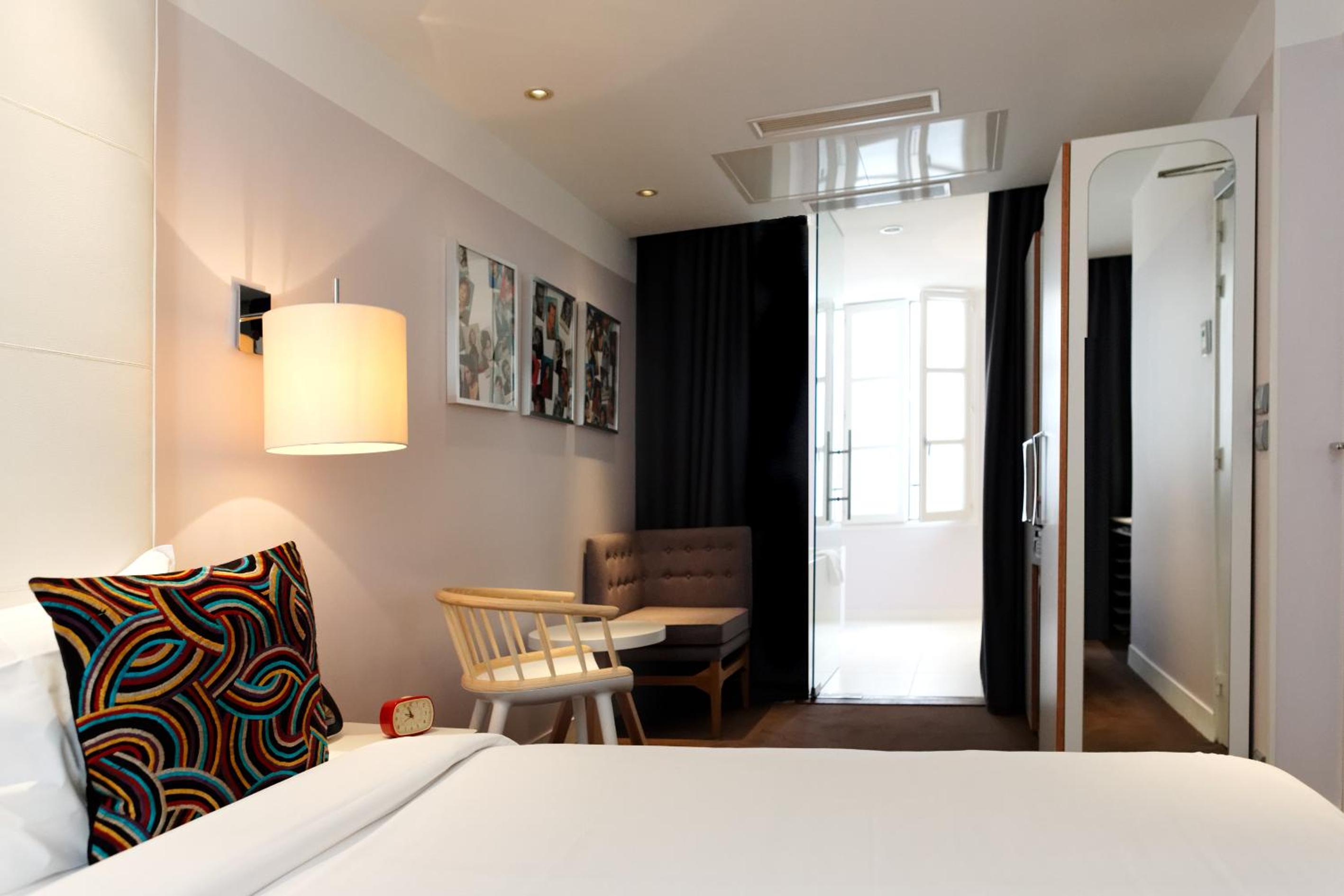 Junior Suite with Double Bed photo 3