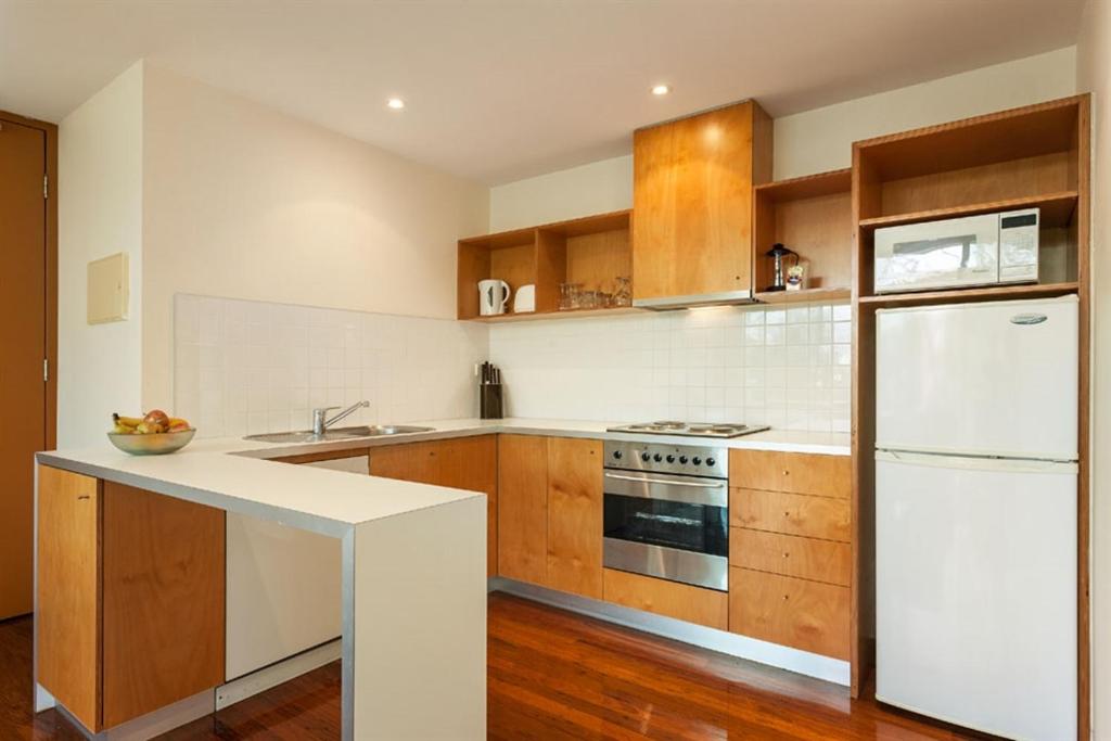 Two-Bedroom Apartment - Photo 6