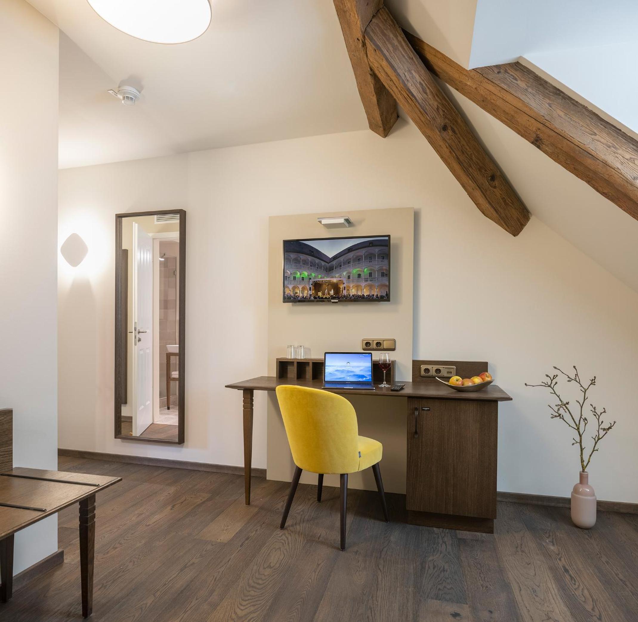 Suite with Terrace - Photo 7