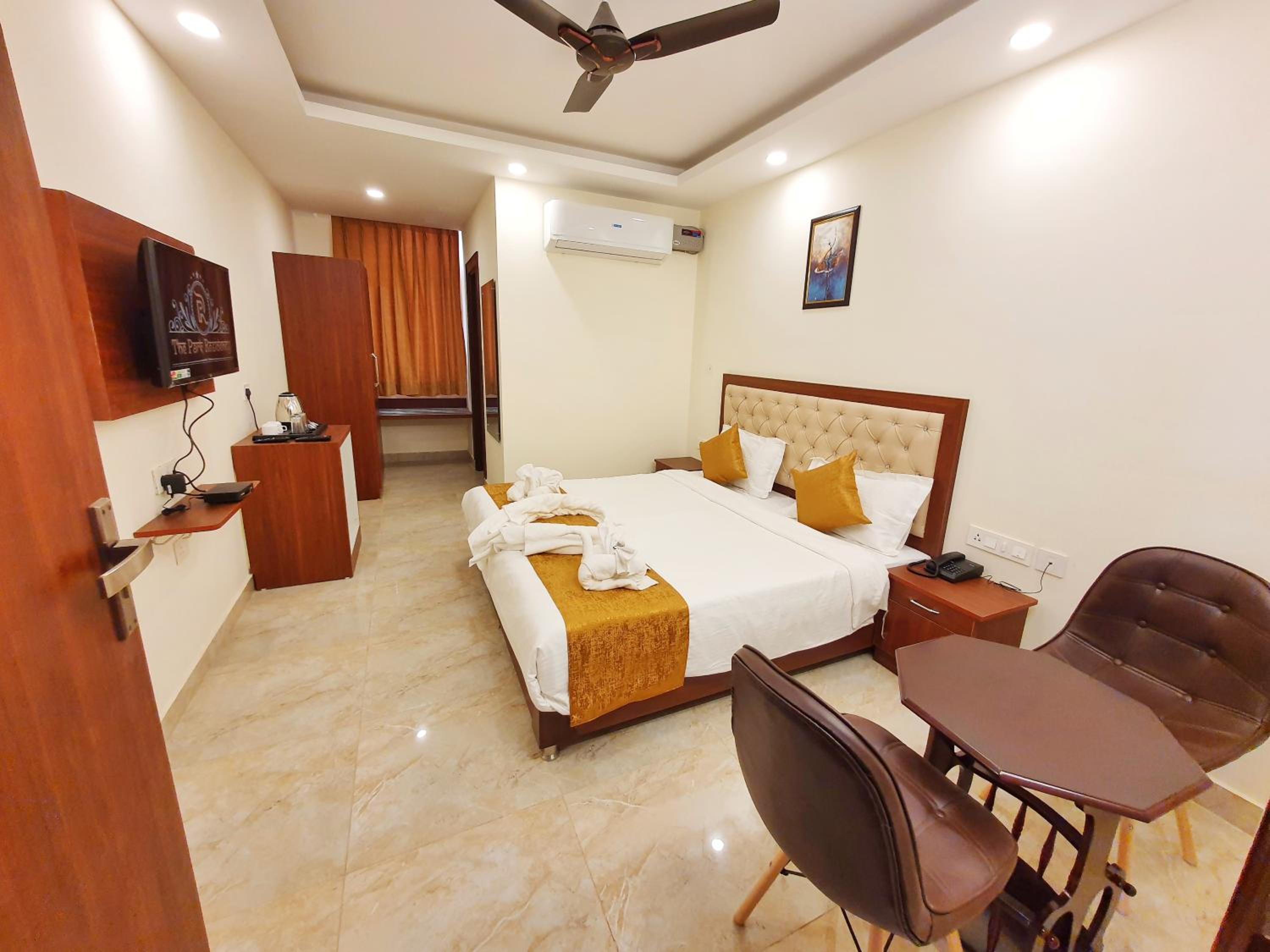 Deluxe King Room
