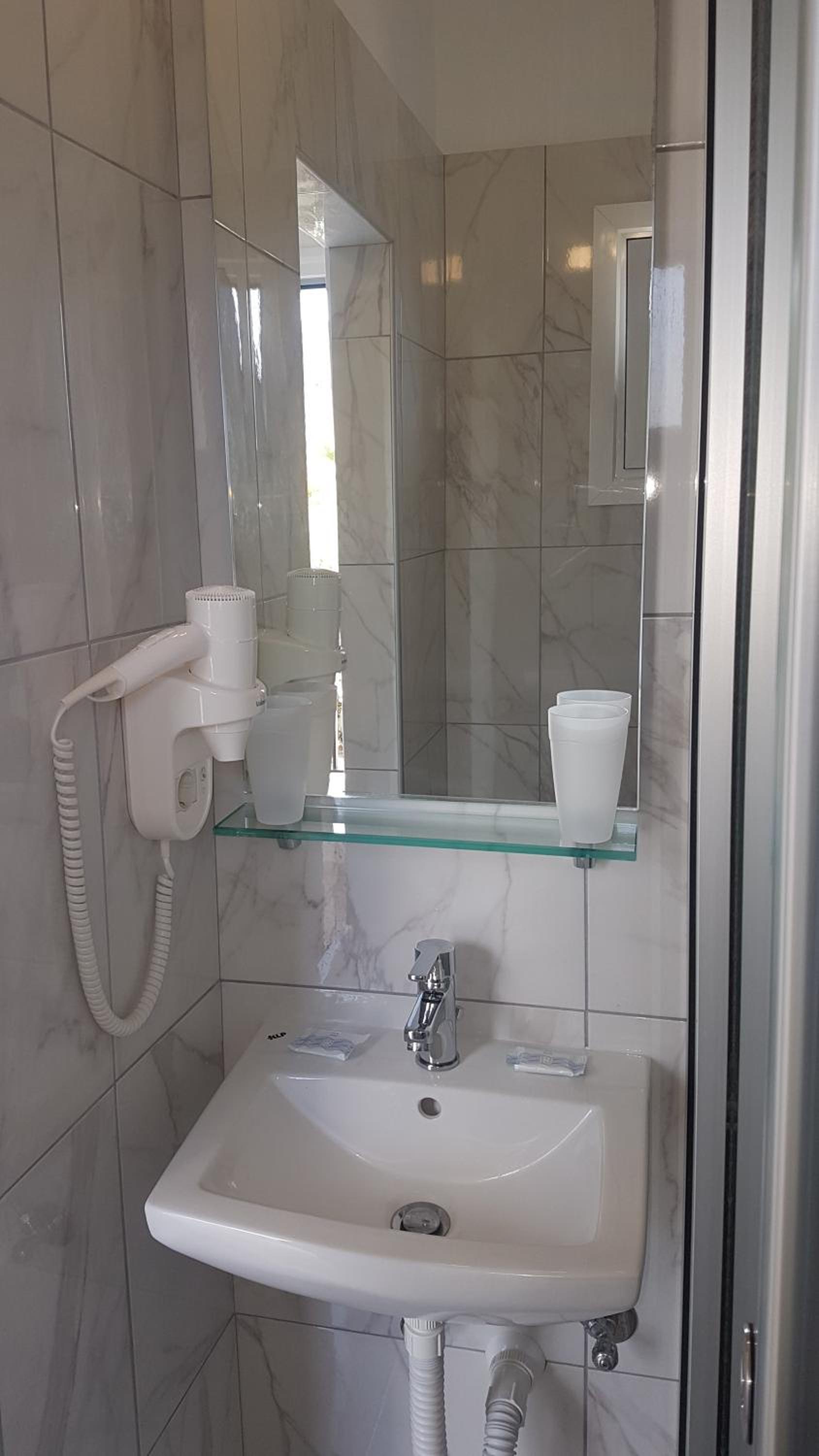 Superior Double or Twin Room with Garden View photo 3