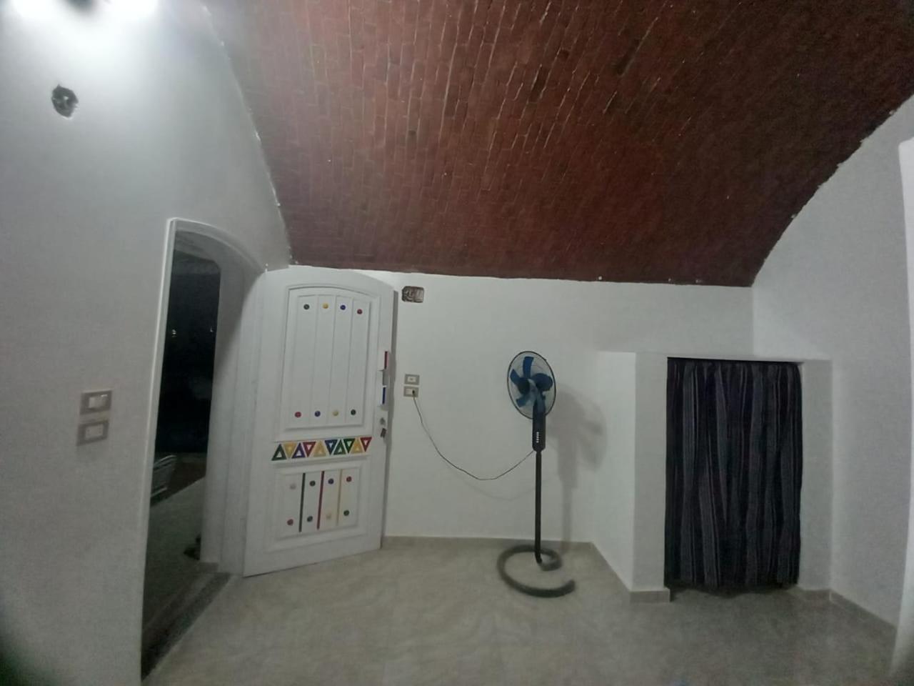 Double Room with Sea View - Photo 37
