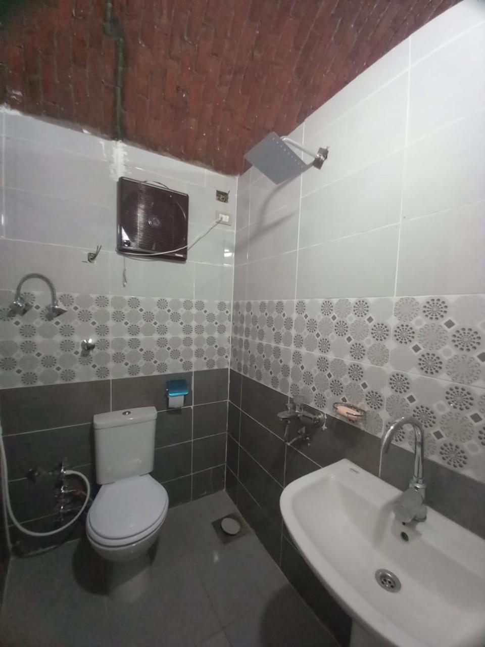 Double Room with Sea View - Photo 38