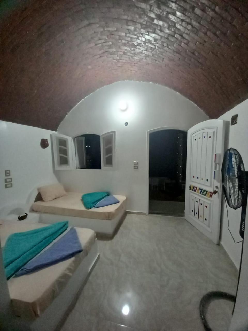 Double Room with Sea View - Photo 24
