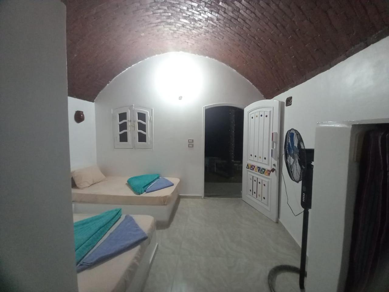 Double Room with Sea View - Photo 13