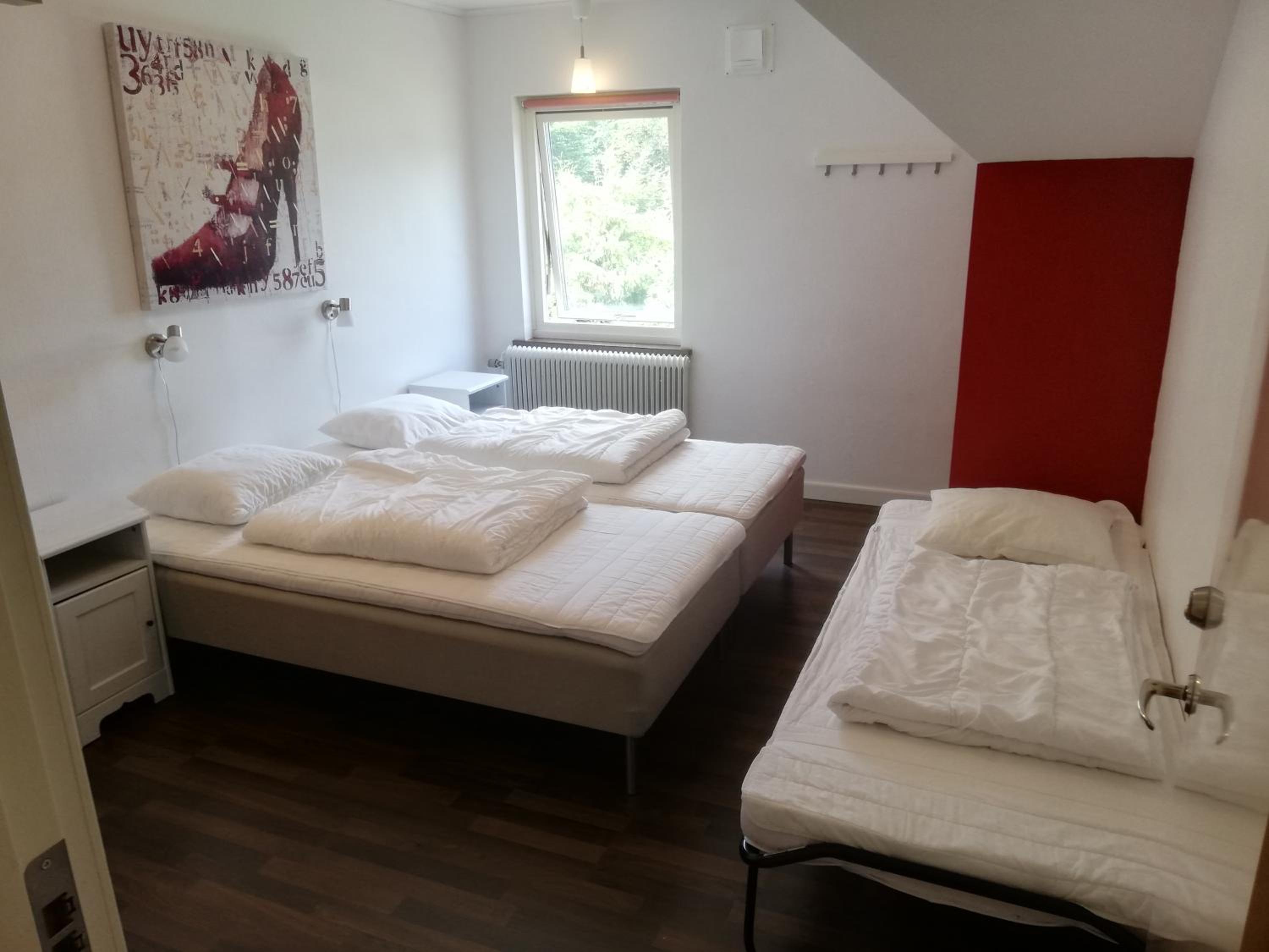 Double or Twin Room with Extra Bed - Photo 1