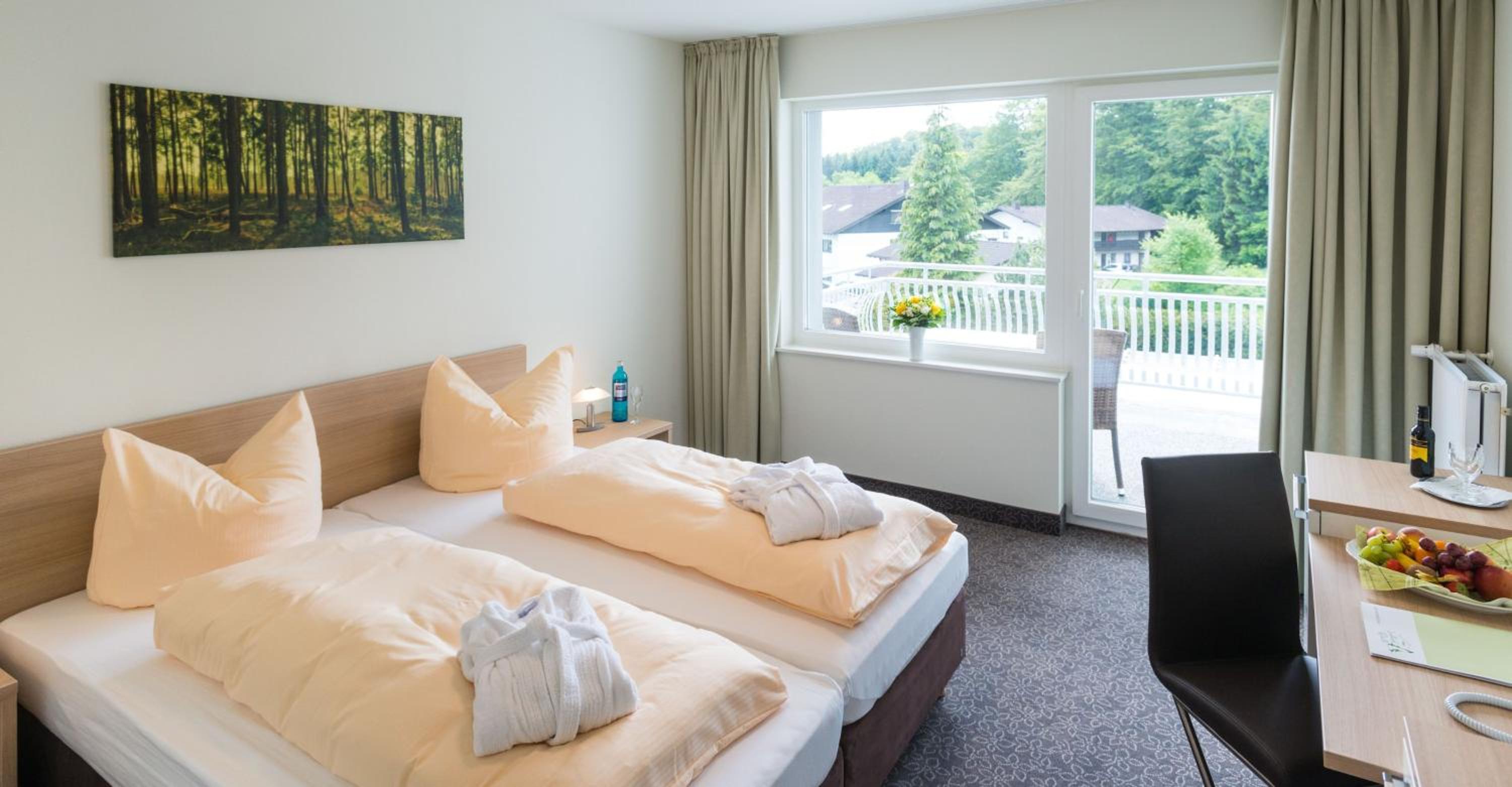 Double Room with Balcony - Photo 1