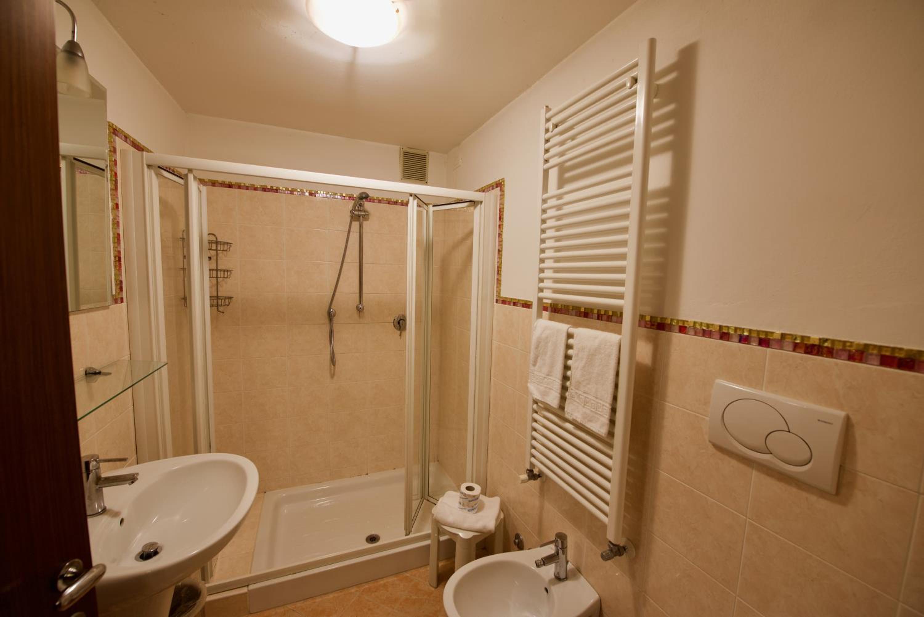 Double Room with Balcony and Canal View photo 3
