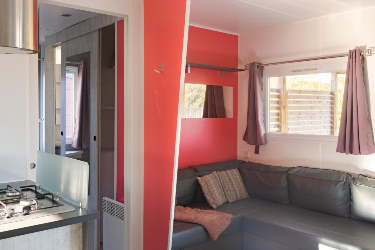 Deluxe Bungalow - Photo 9