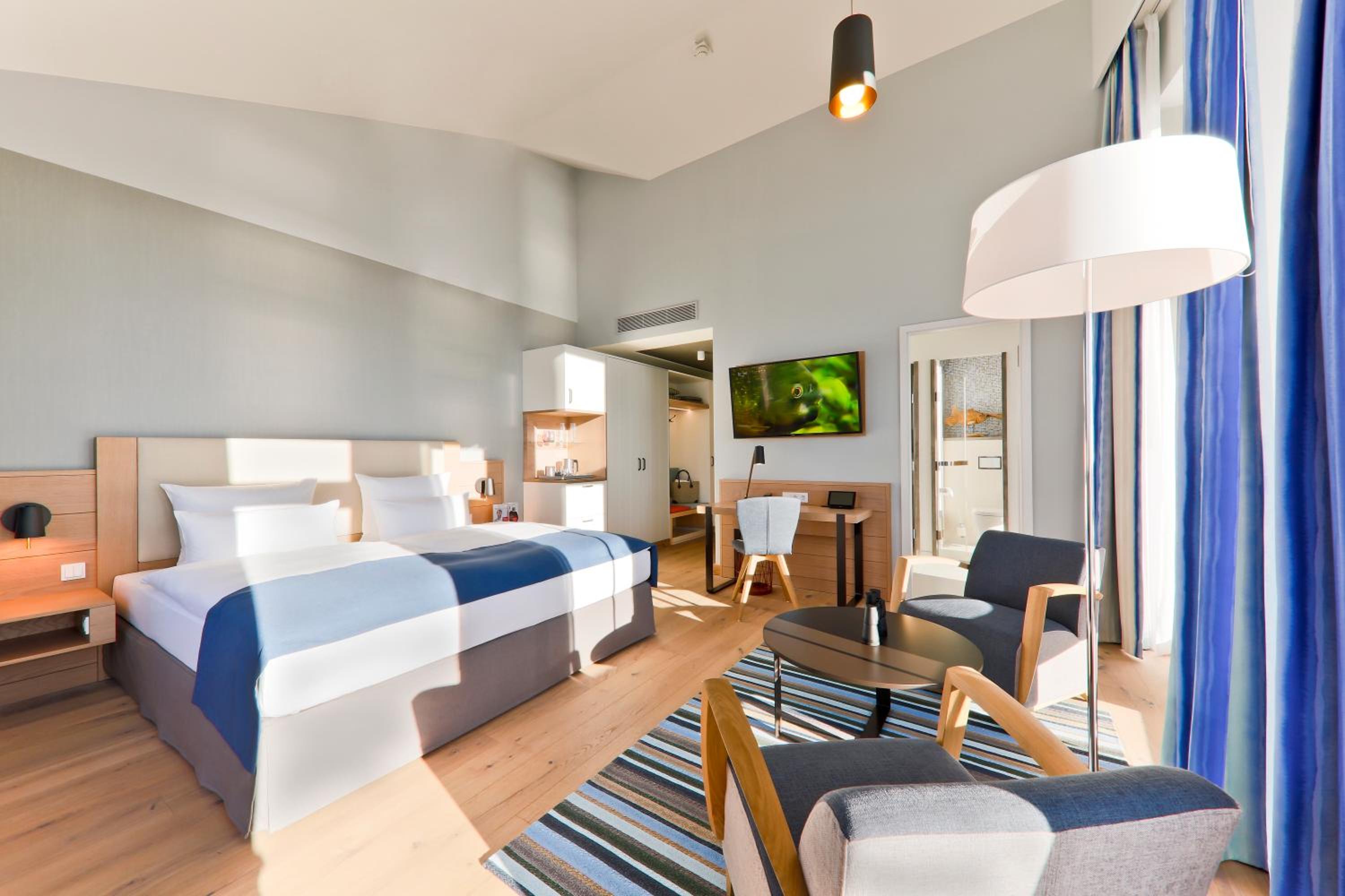Deluxe Double Room with Sea View photo 3