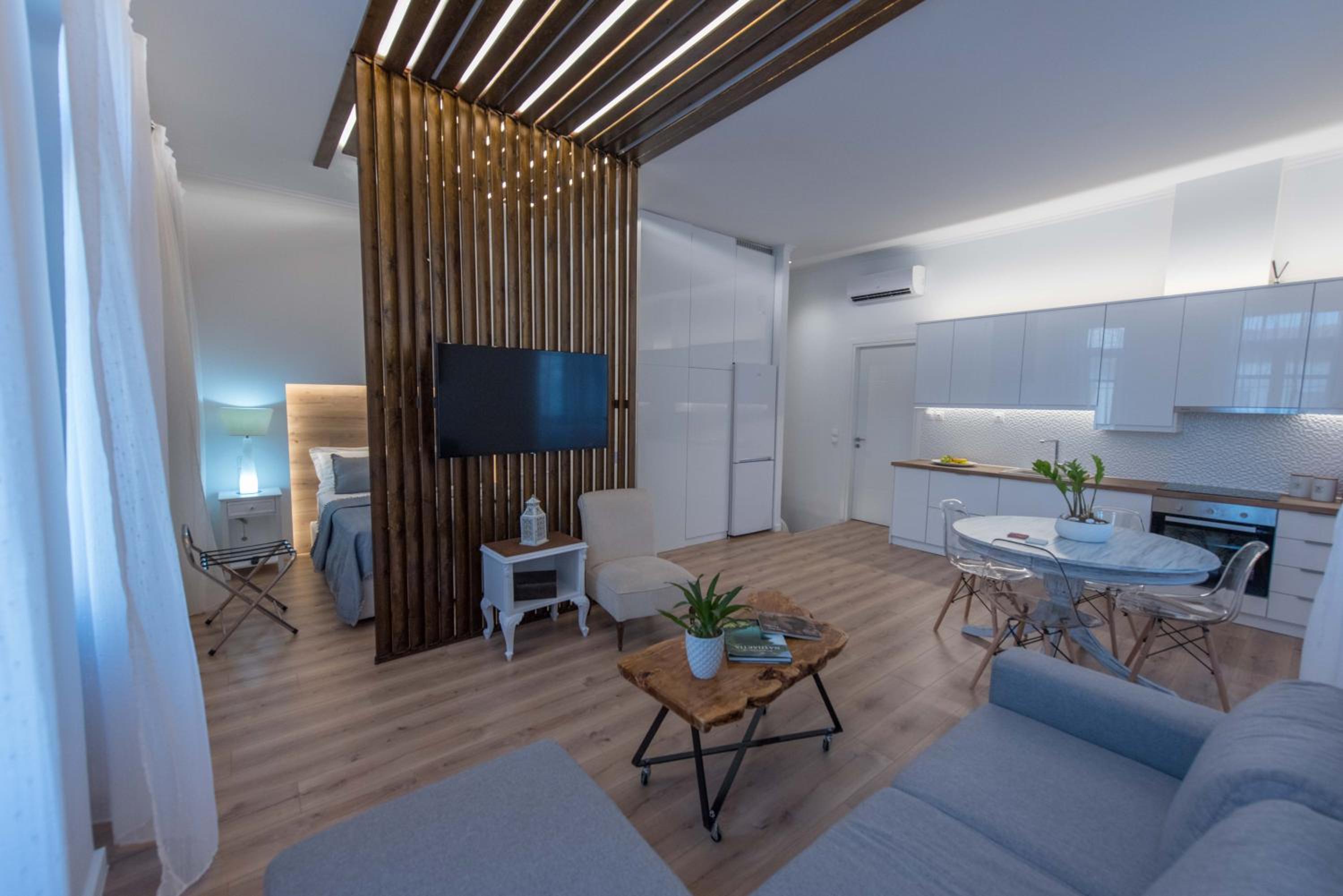 Studio Apartment - Photo 29
