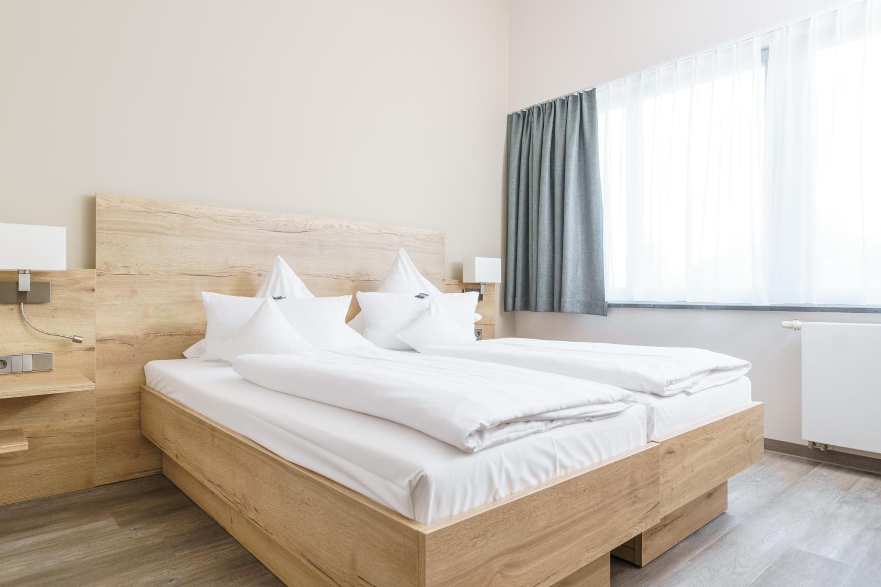 Large Double or Twin Room photo 3