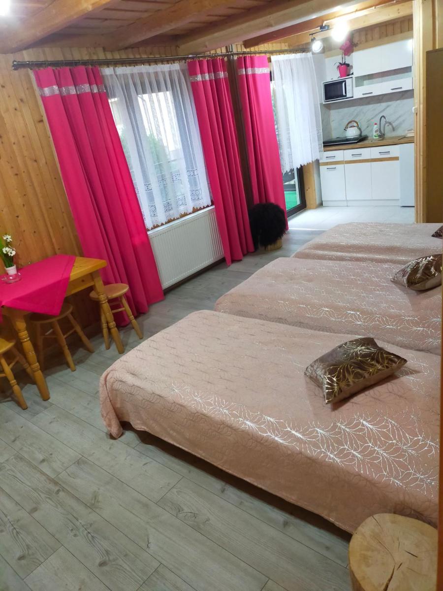 Quadruple Room with Private Bathroom photo 2