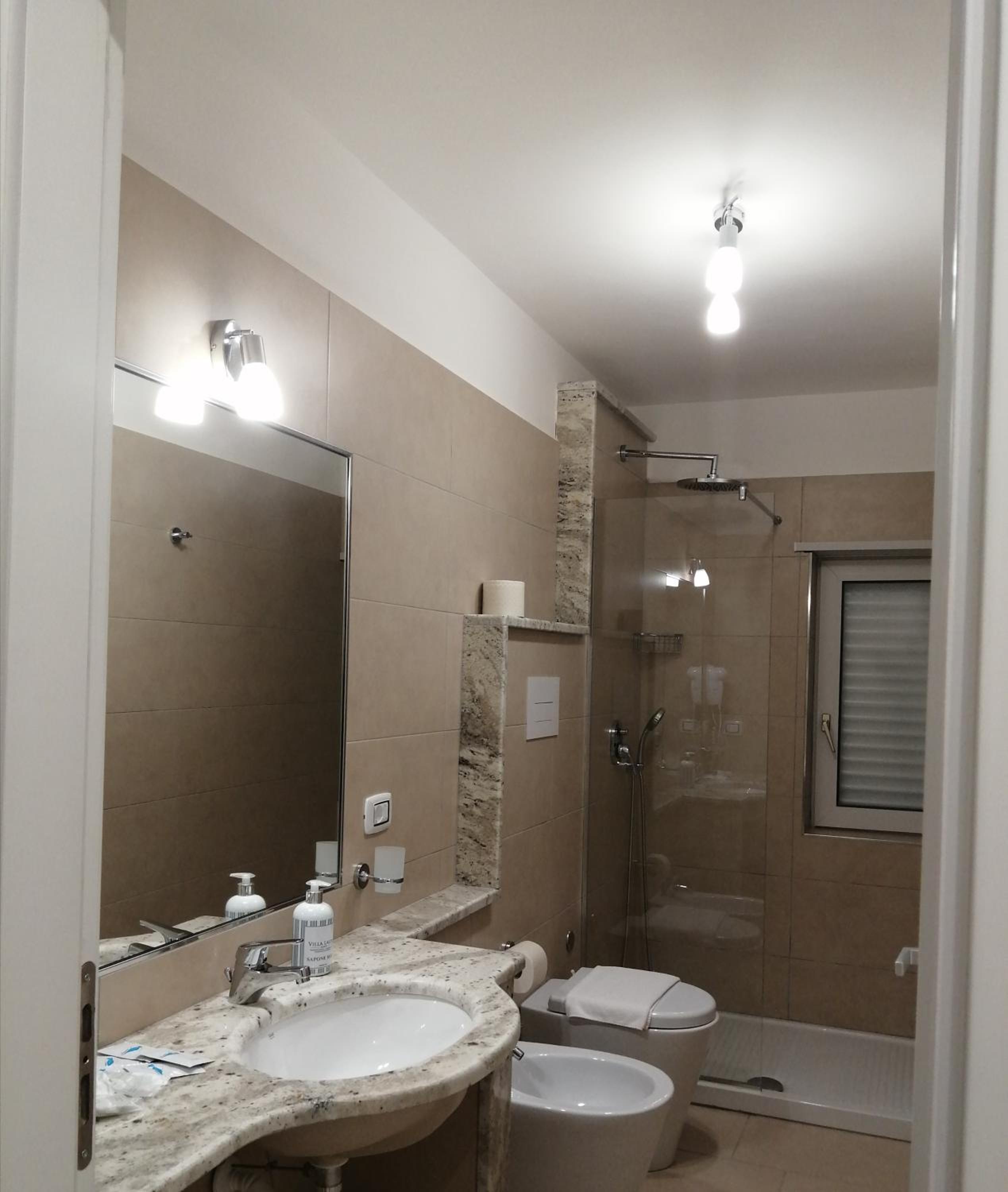 Apartment - Photo 2