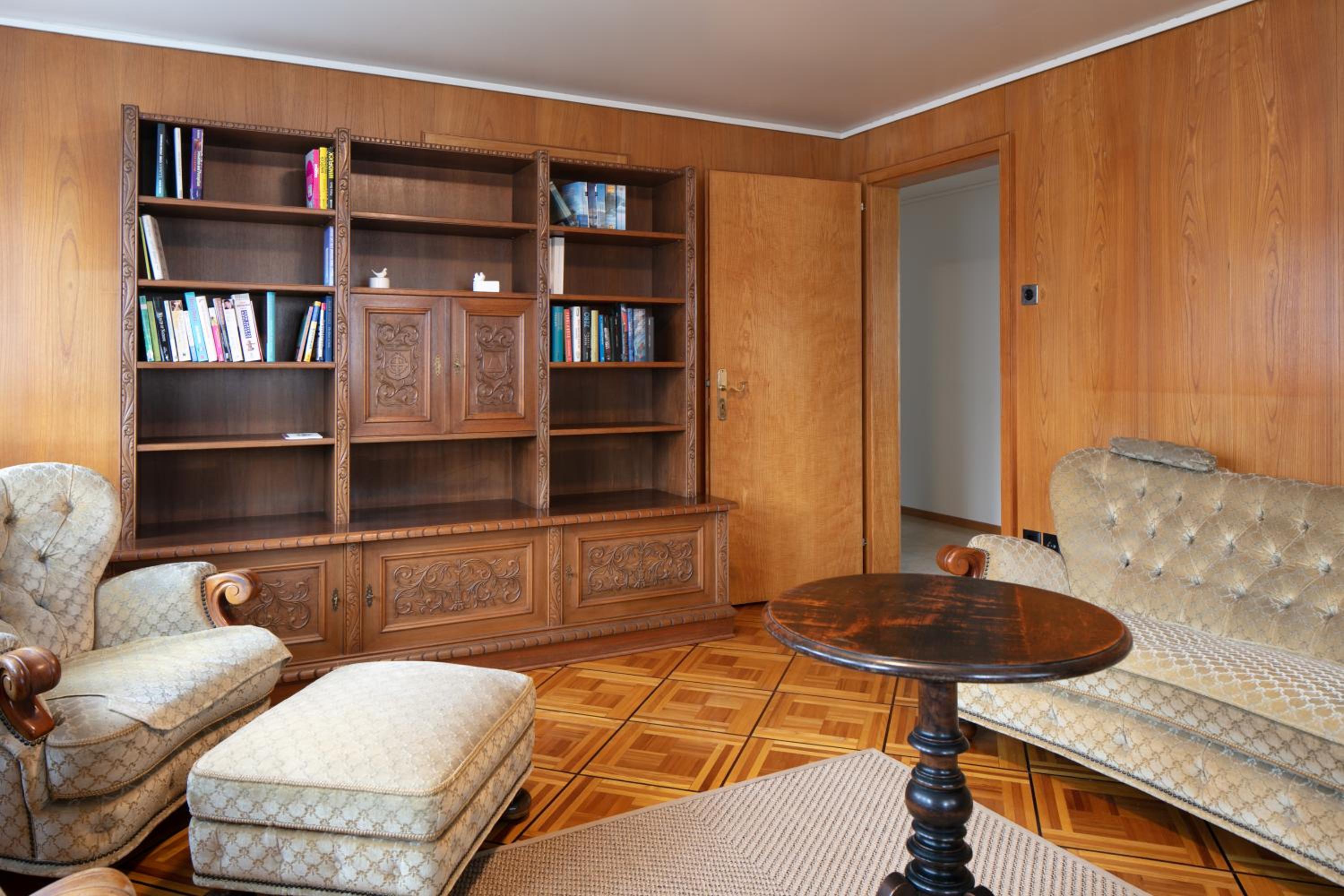 Three-Bedroom Apartment photo 1