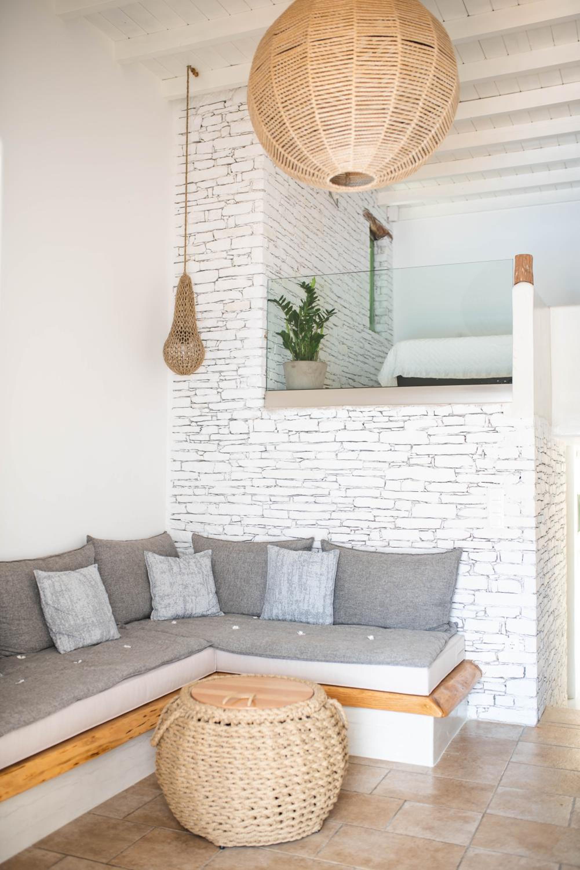 Executive Maisonette with Private Pool and Sea View - Photo 10