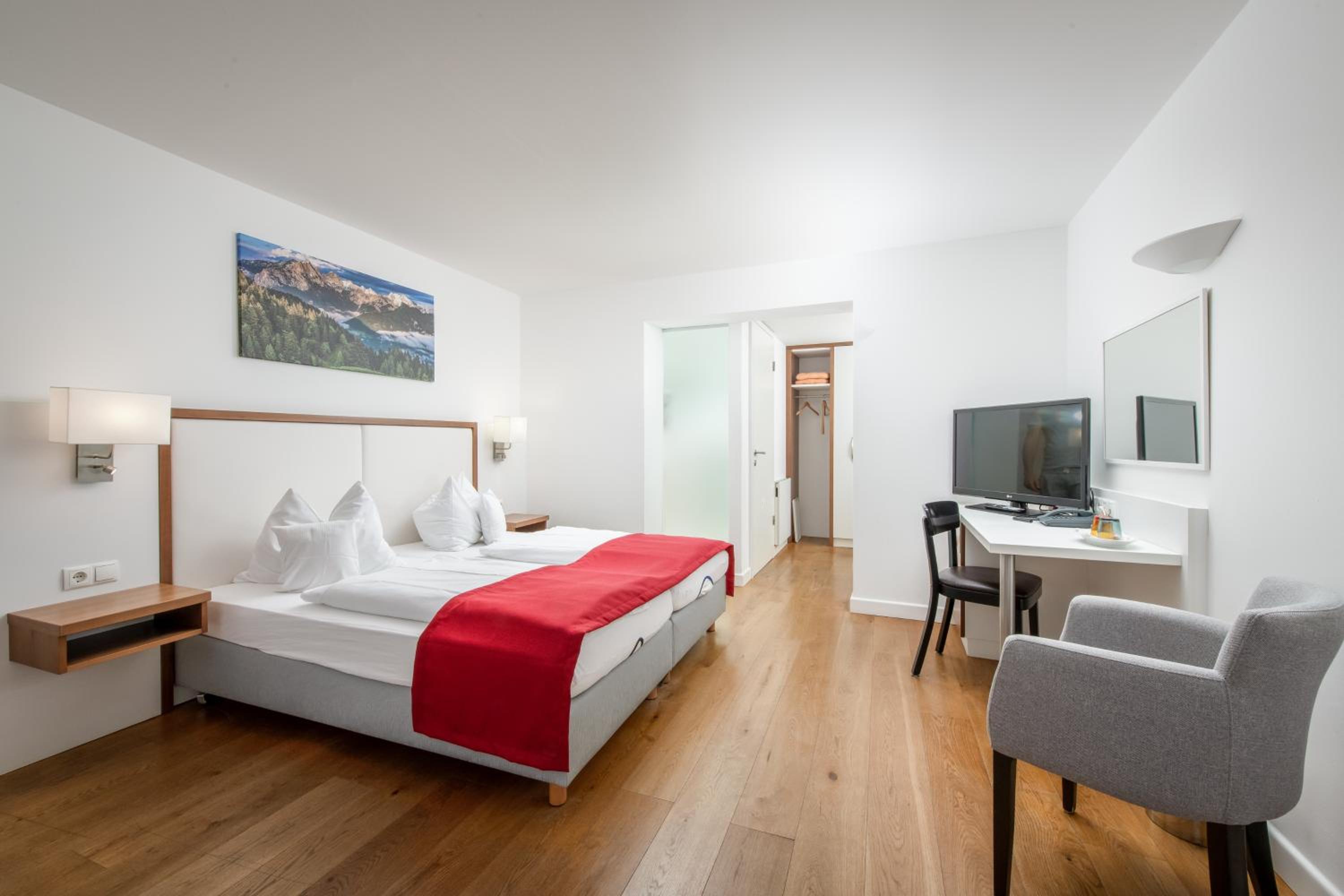 Double Room - Photo 2